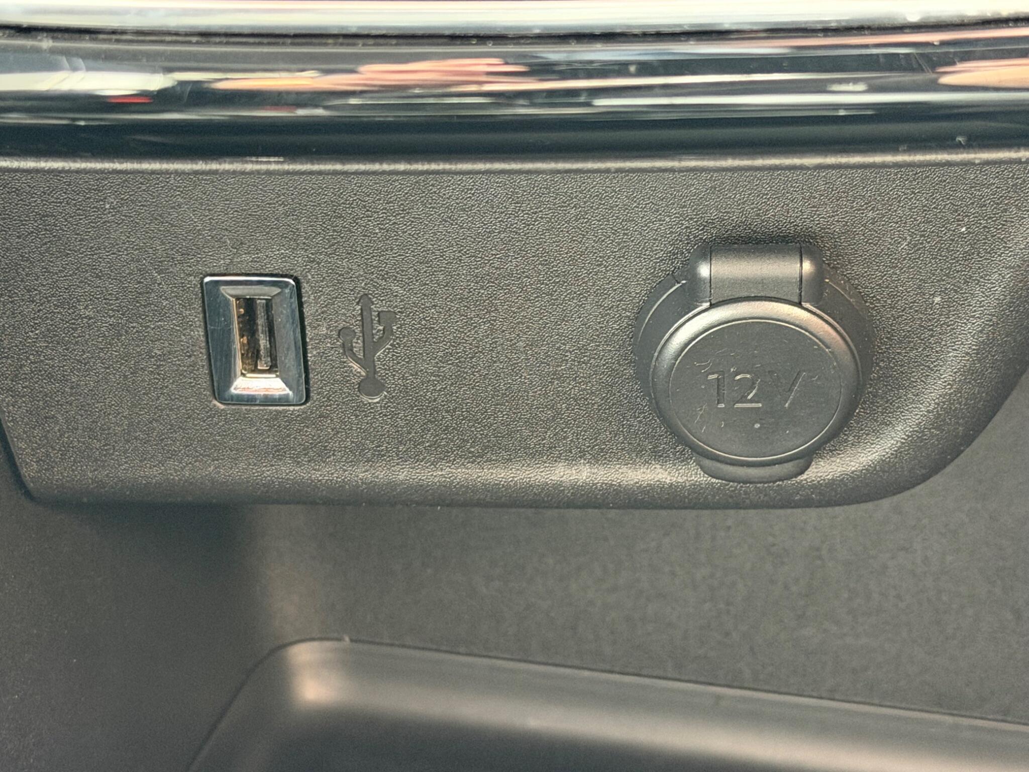 Vauxhall Corsa Electric view 27