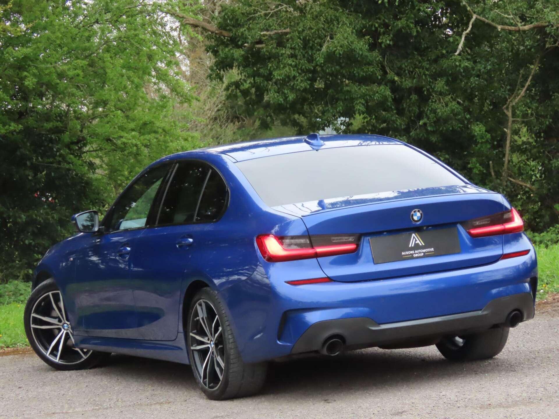 BMW 3 Series view 7