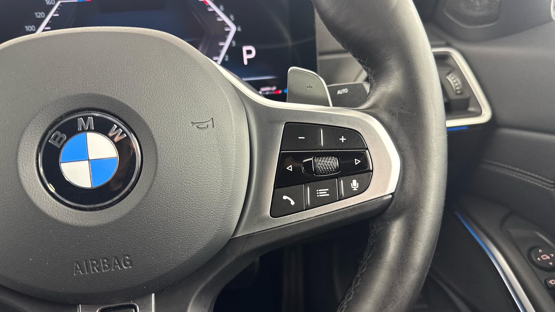 BMW 3 Series view 40