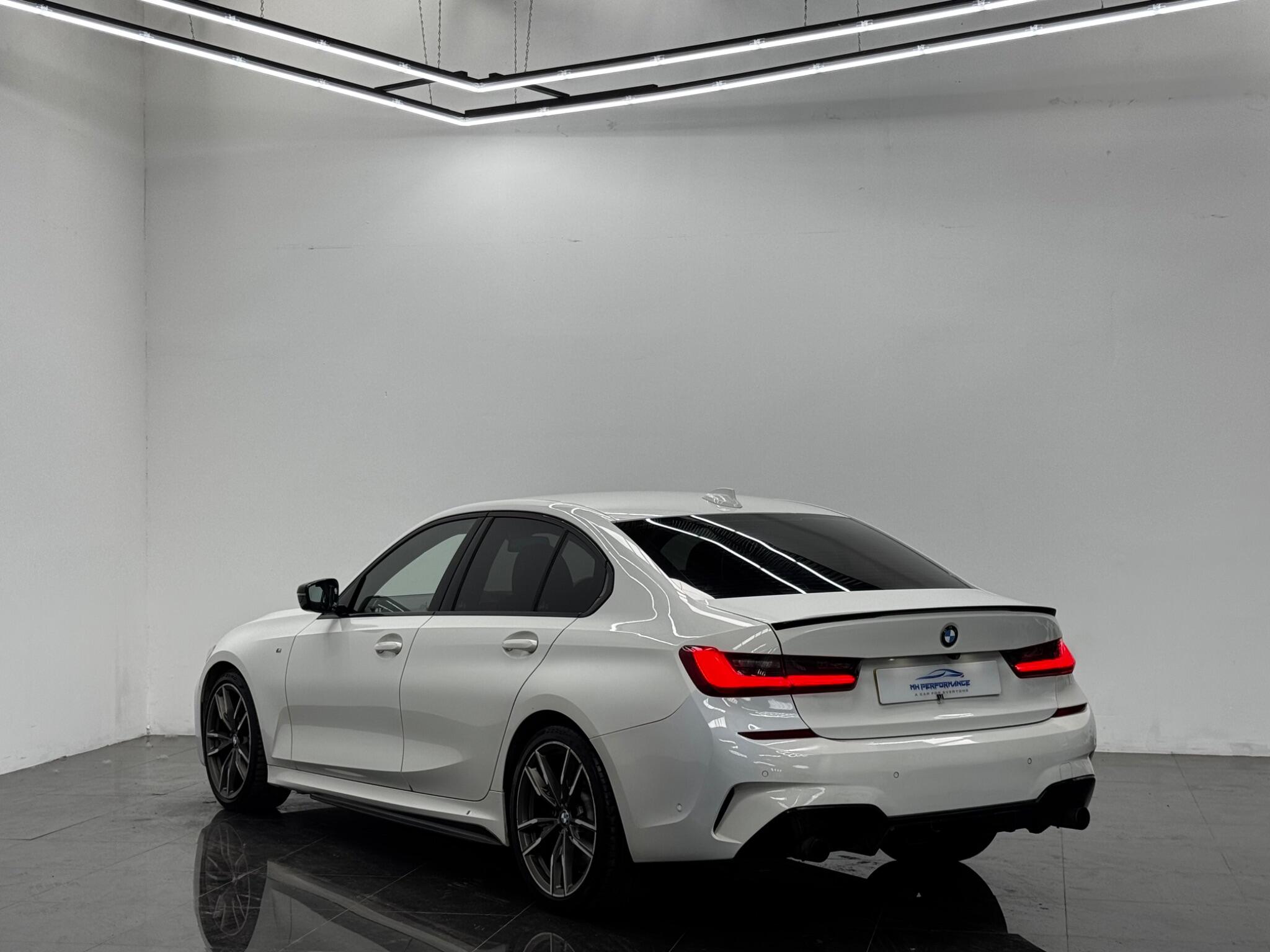 BMW 3 Series view 31