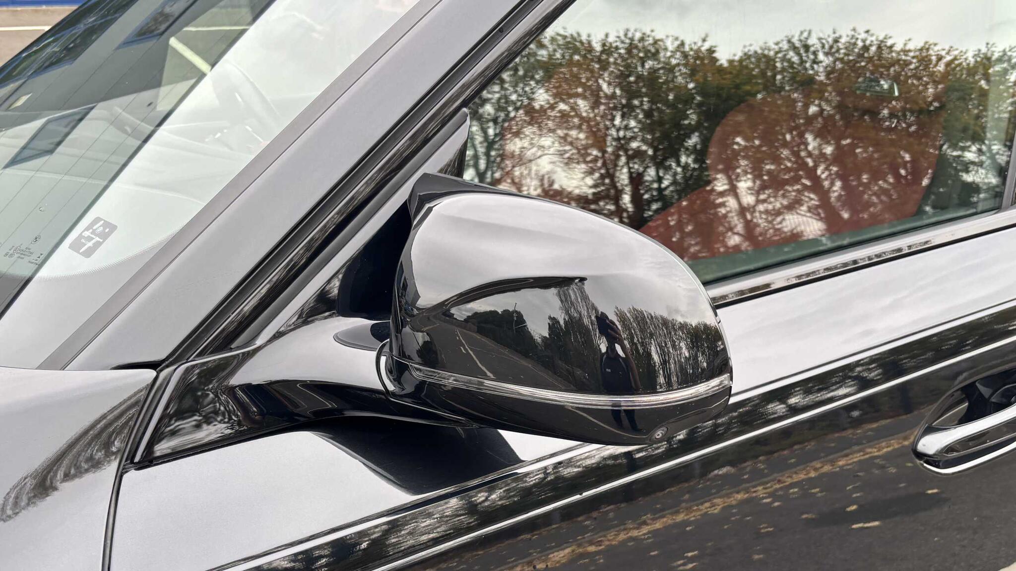 BMW XM view 40