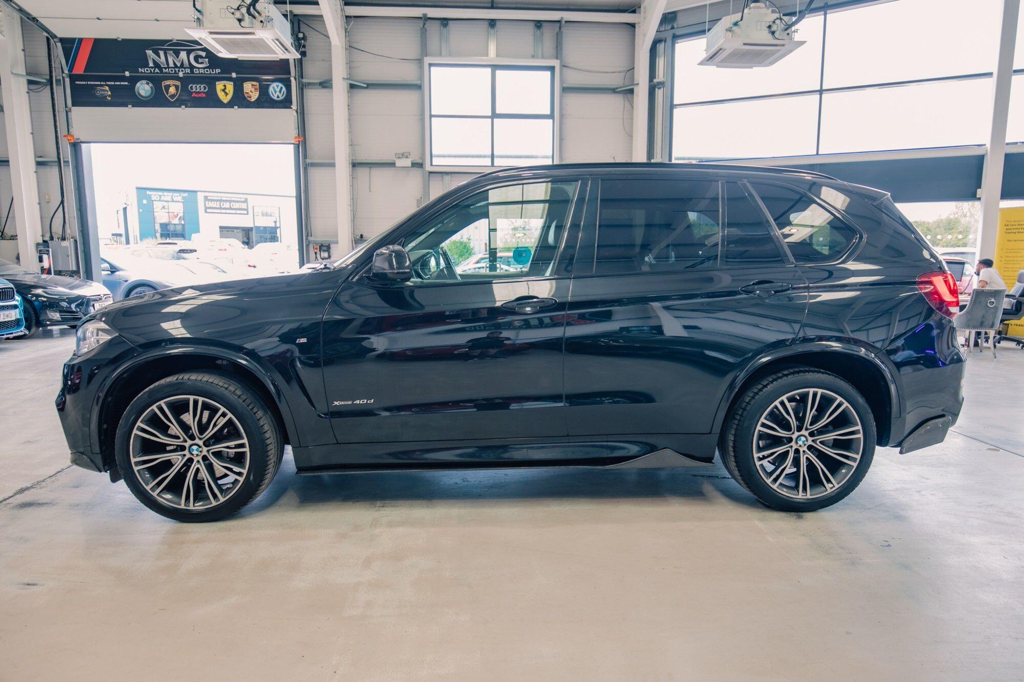 BMW X5 view 26