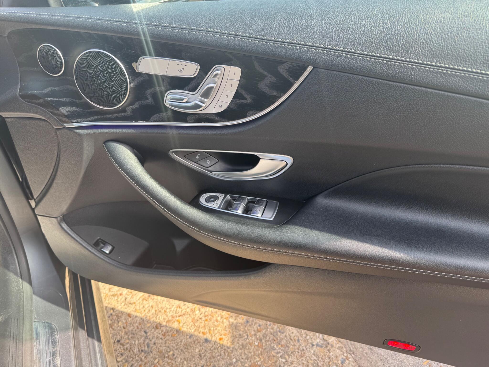 Mercedes-Benz E Class view 18