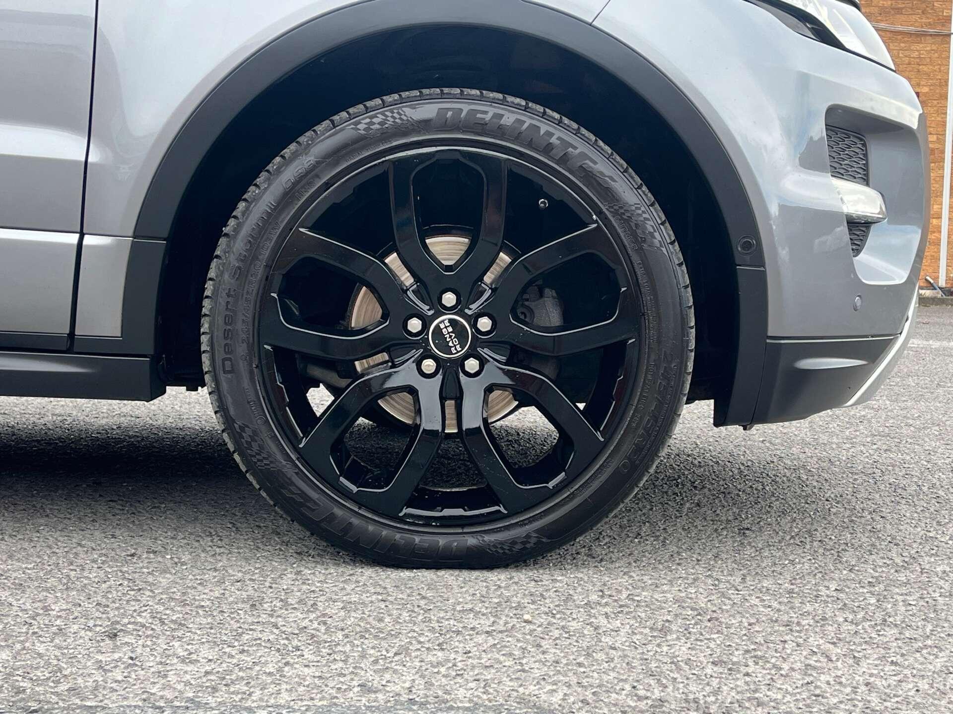 Land Rover Range Rover Evoque view 46