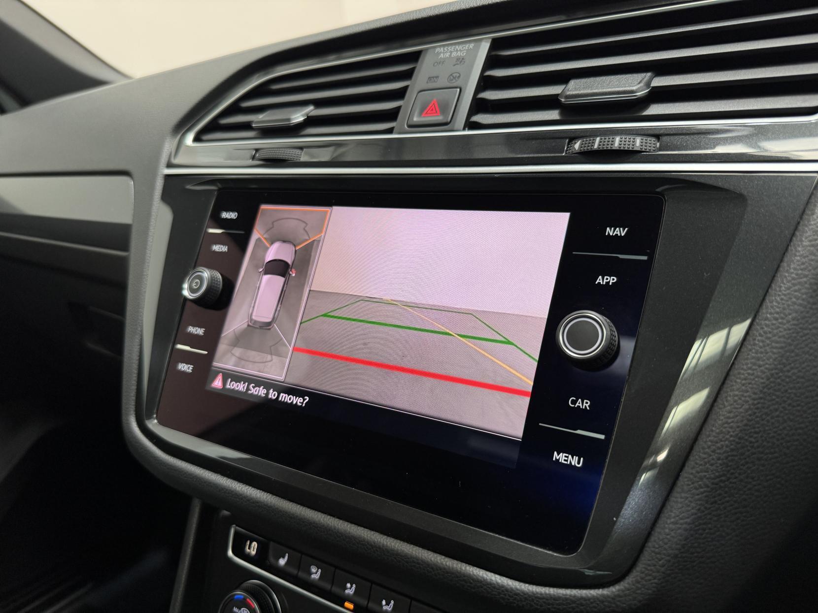 Volkswagen Tiguan view 27