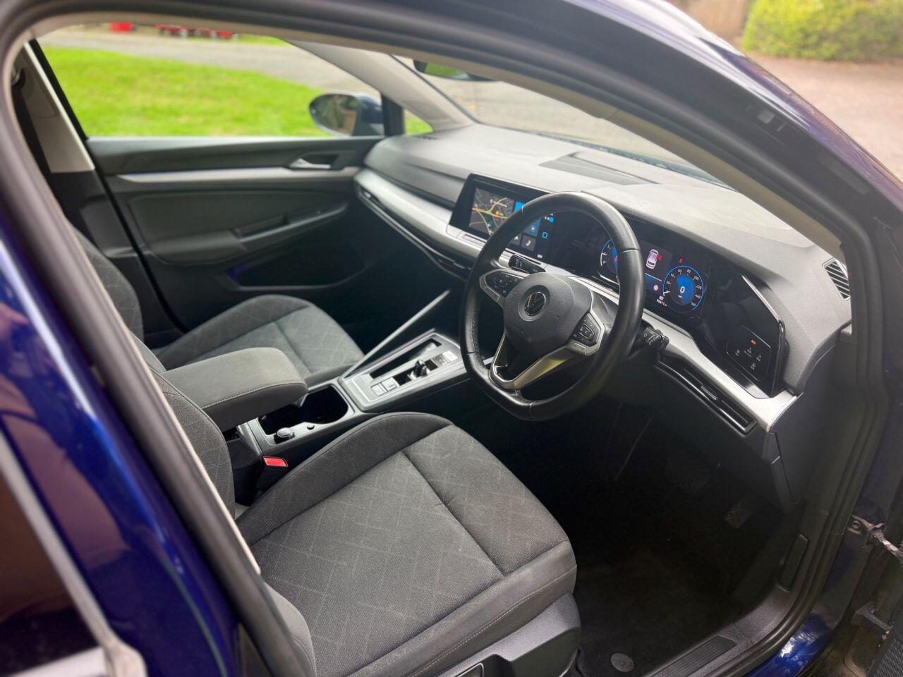 Volkswagen Golf view 2