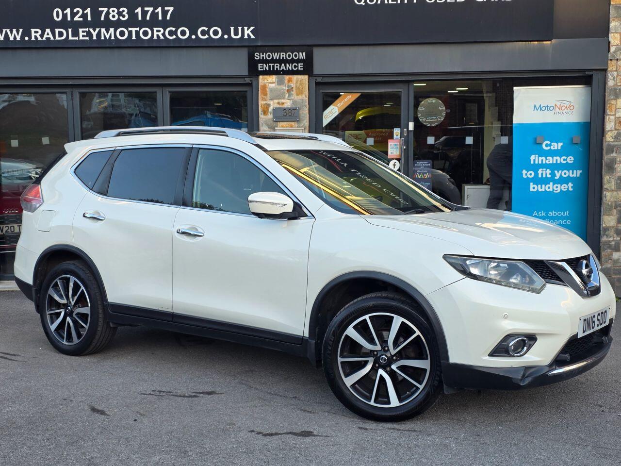 Nissan X-Trail view 4