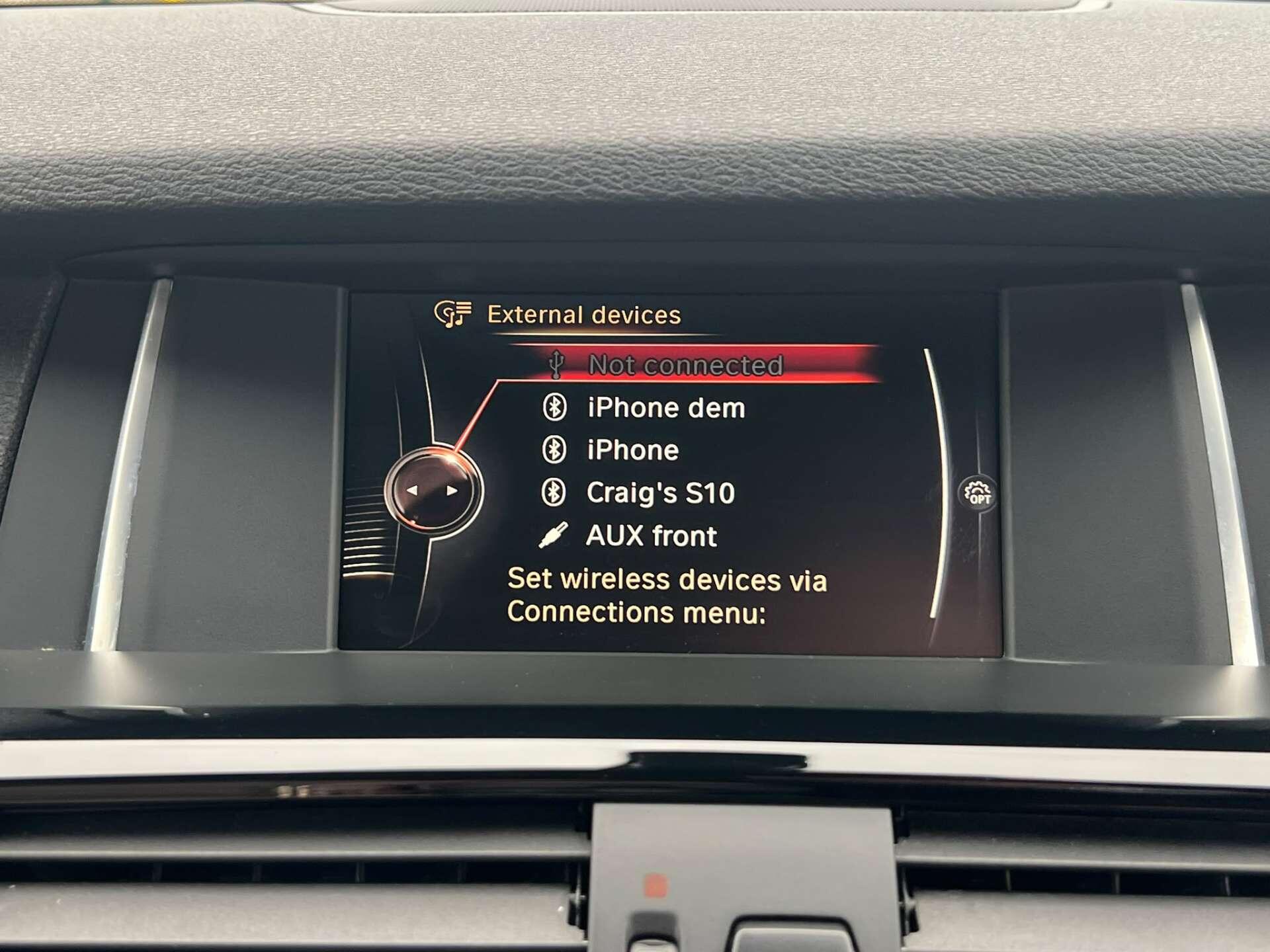 BMW X3 view 34