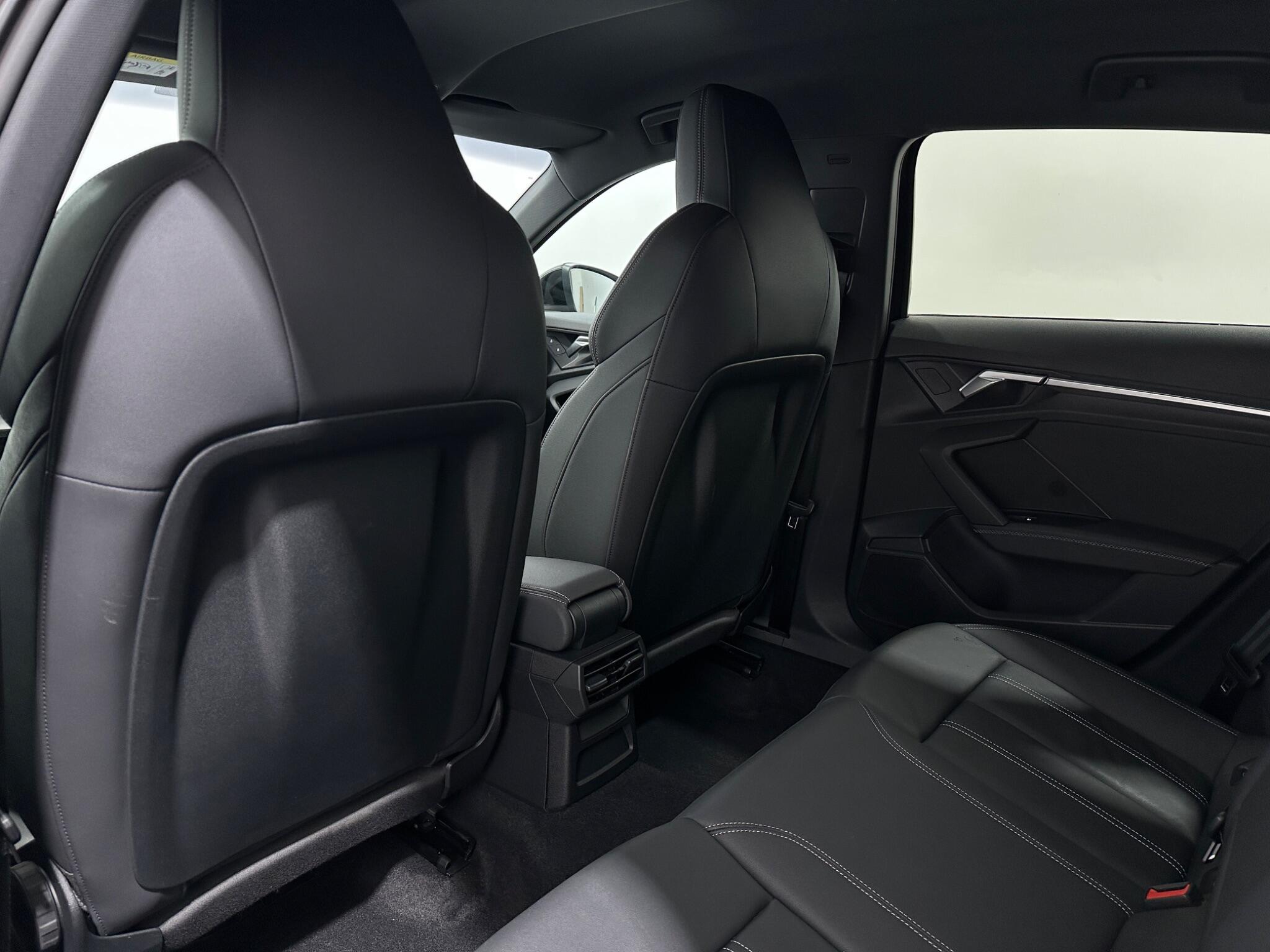 Audi A3 view 36