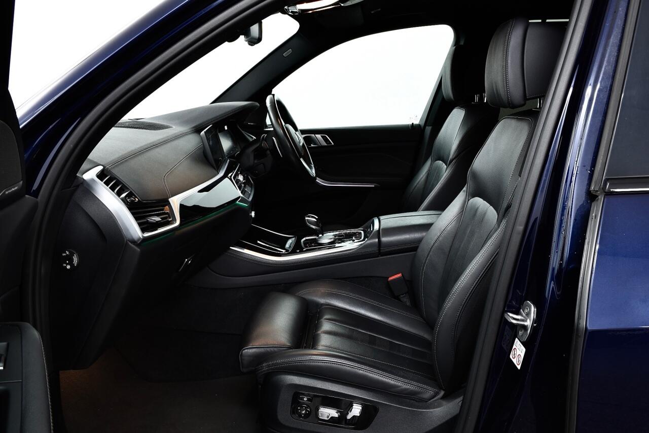BMW X5 view 2