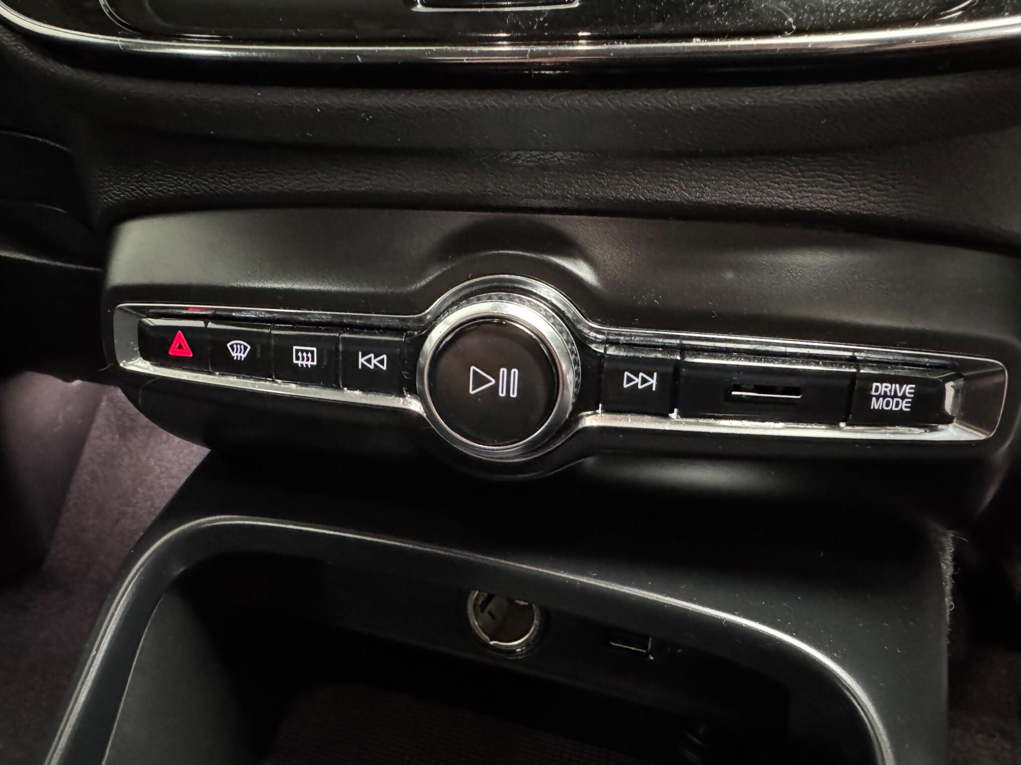 Volvo XC40 view 23
