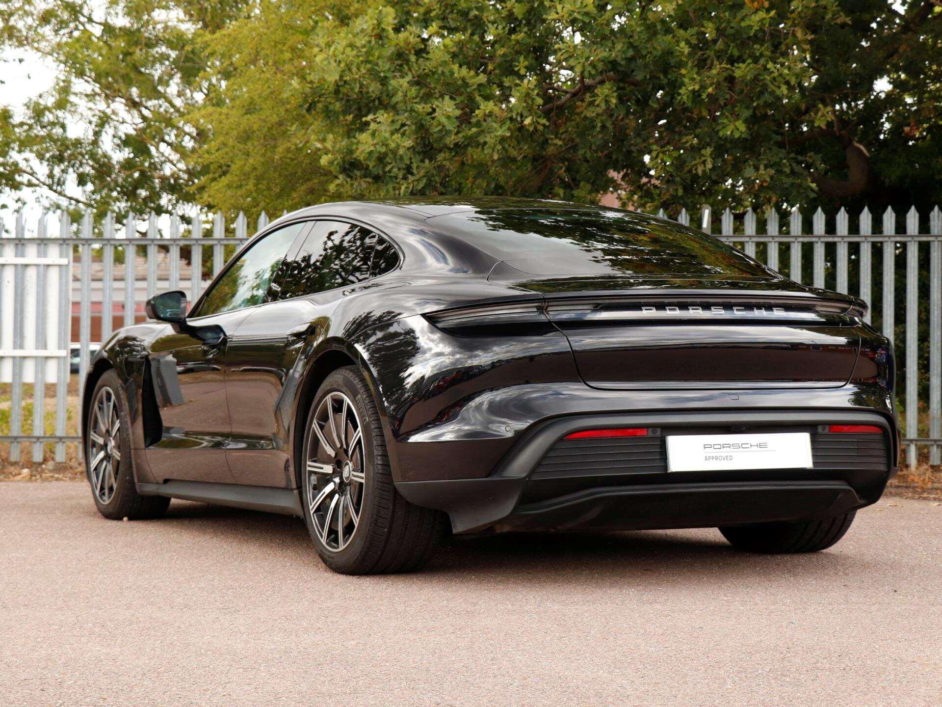 Porsche Taycan view 37