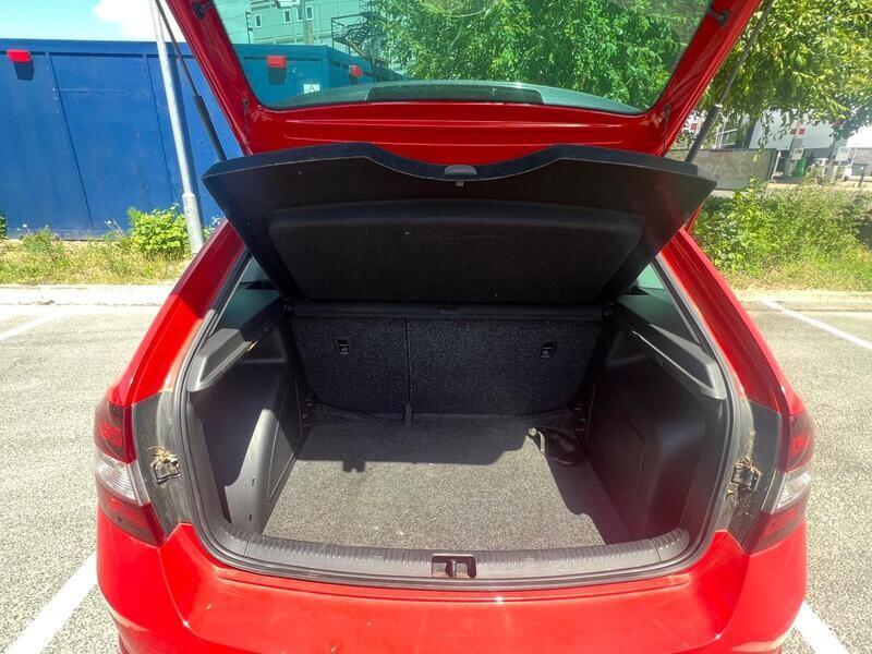 Skoda Rapid view 11