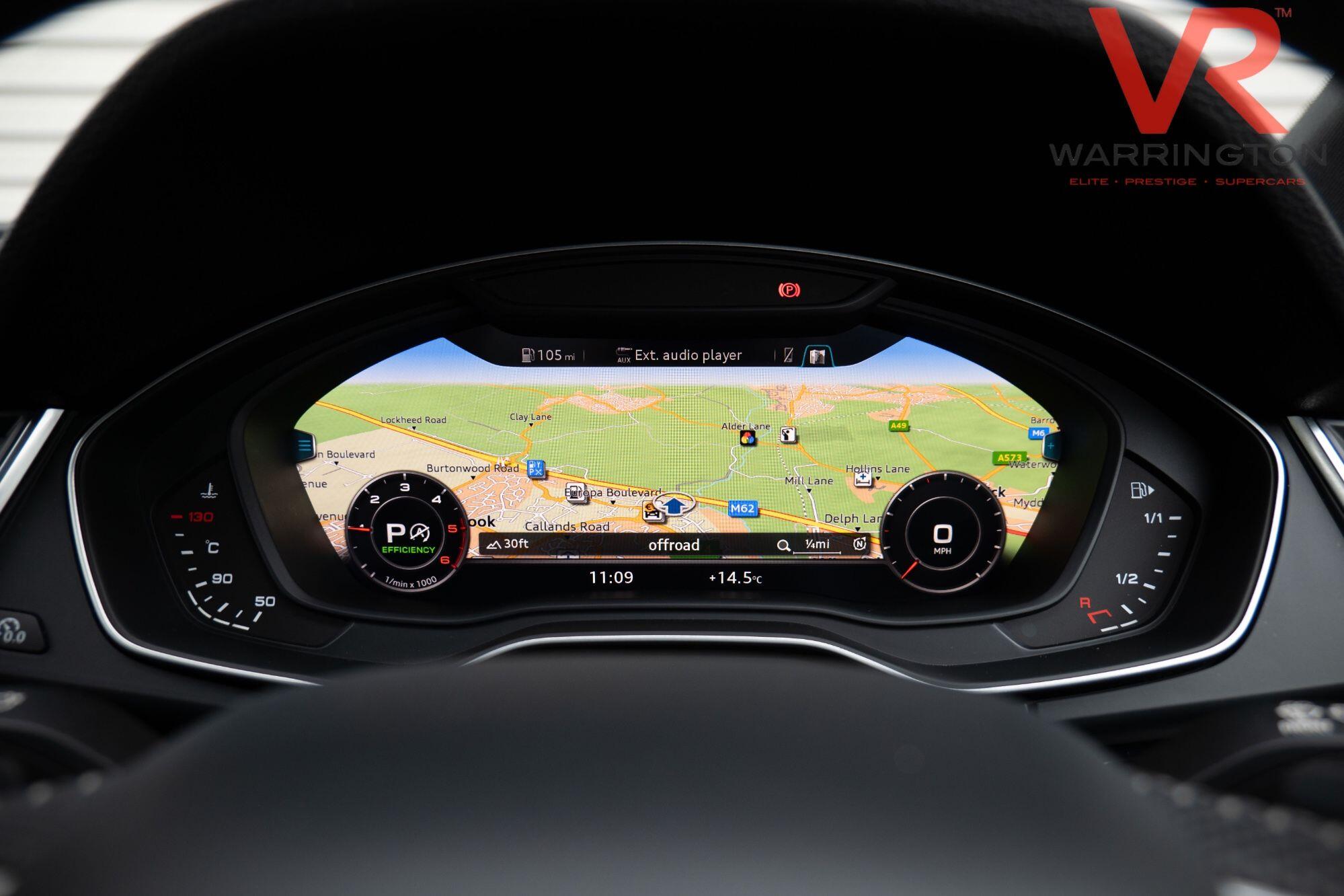 Audi Q5 view 14