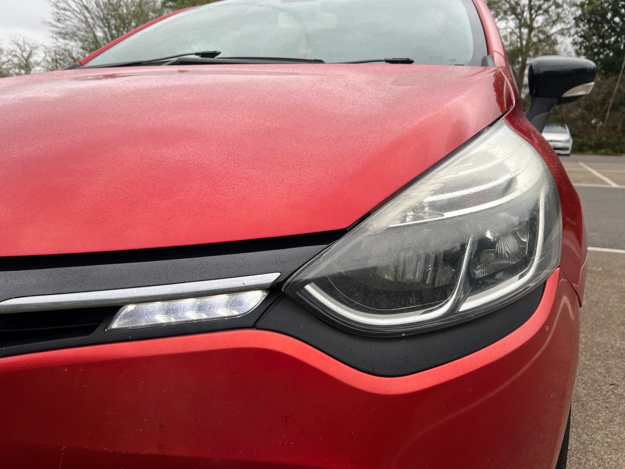 Renault Clio view 14