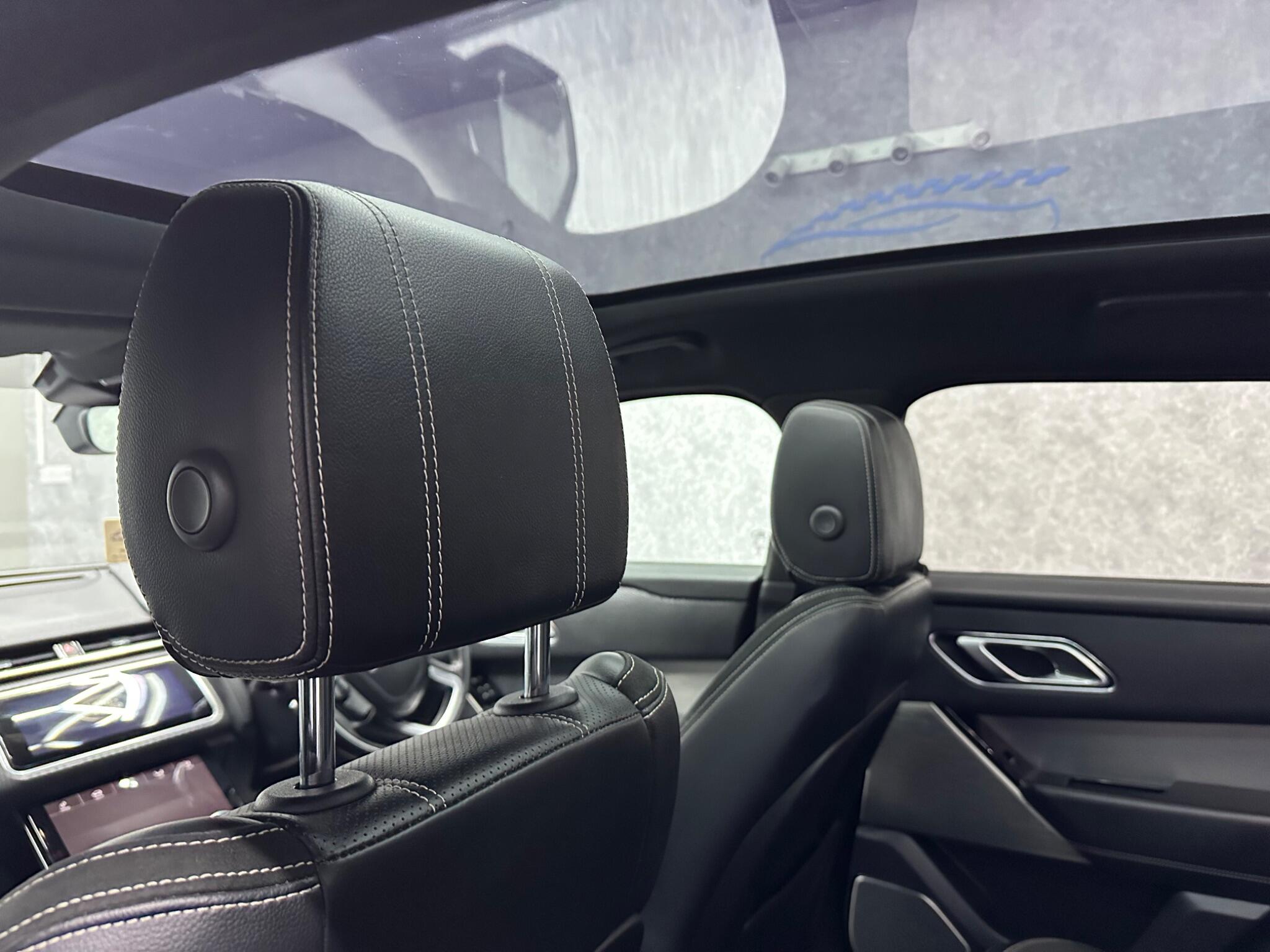 Land Rover Range Rover Velar view 29