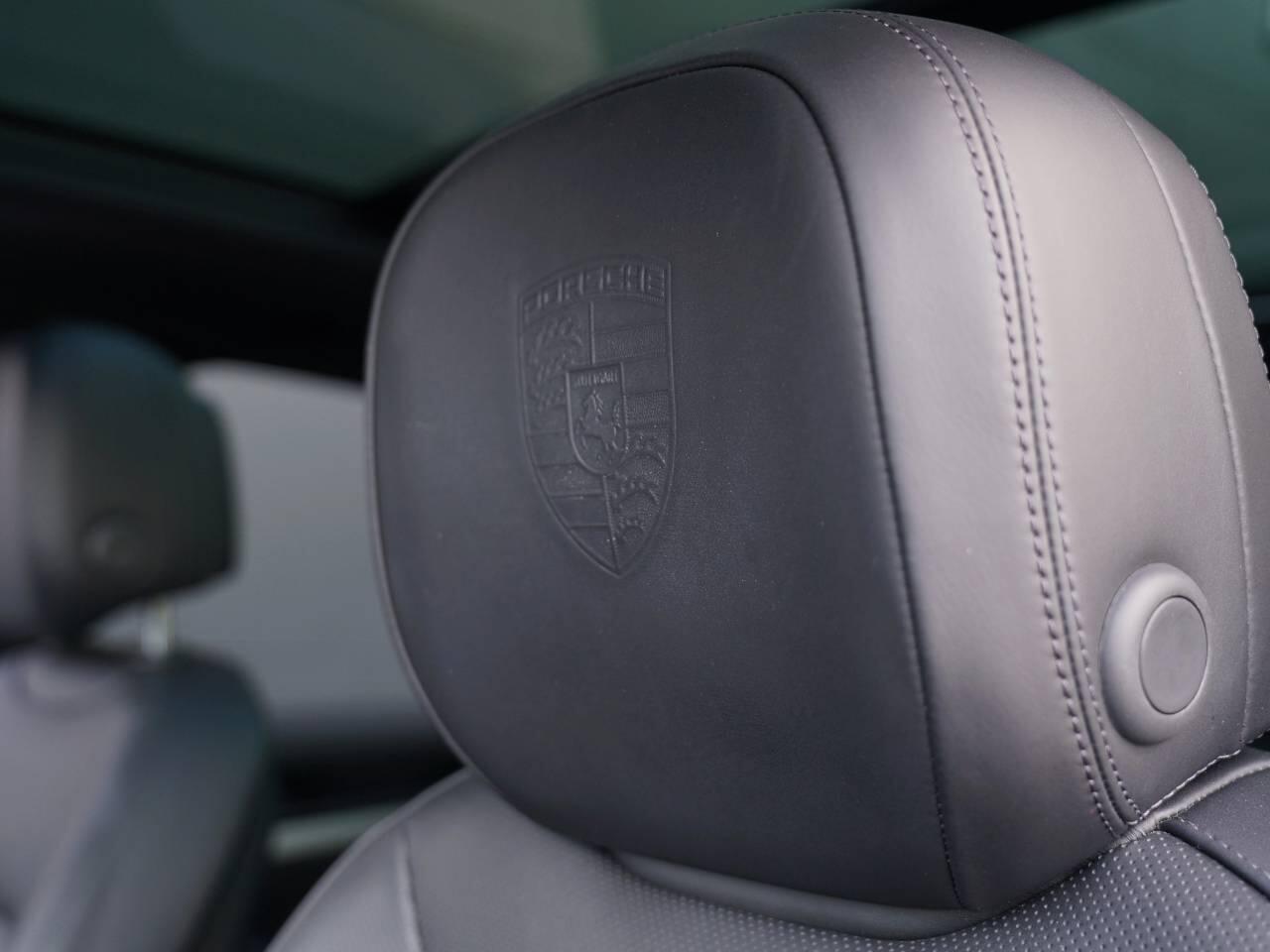 Porsche Cayenne view 17