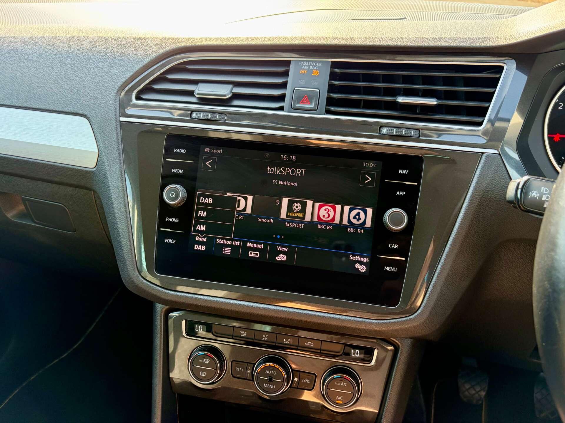 Volkswagen Tiguan view 49