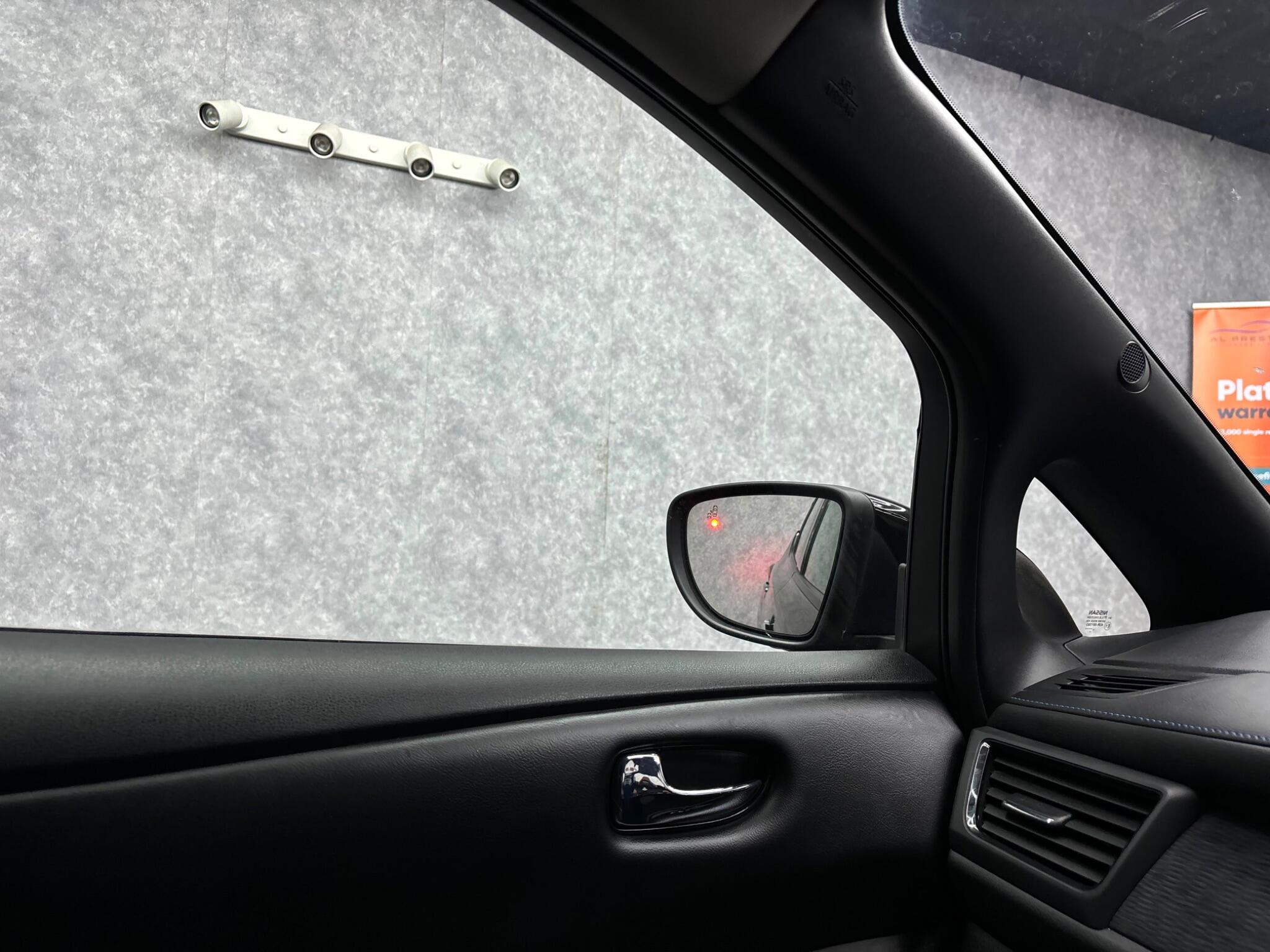 Nissan Leaf view 23
