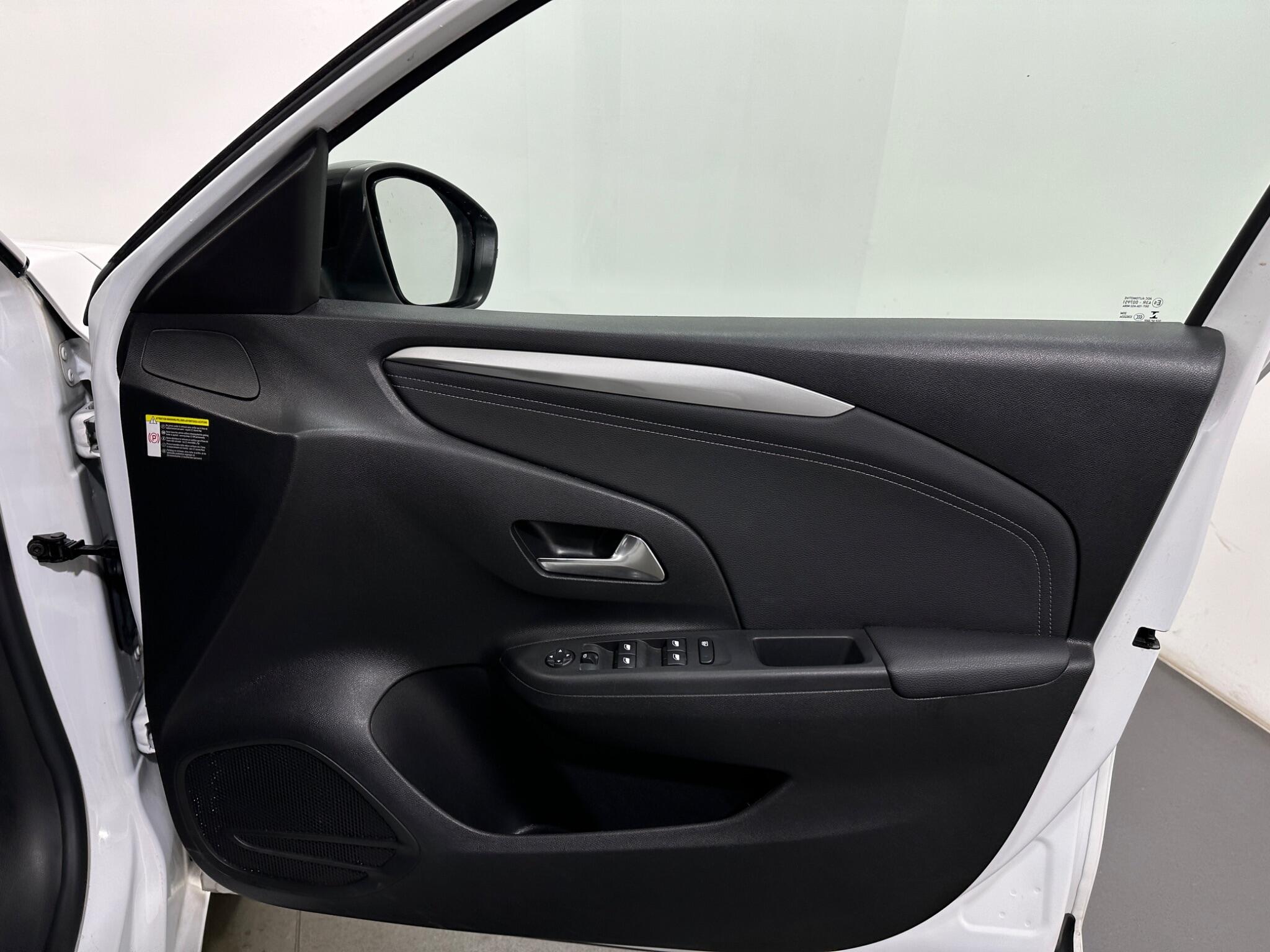 Vauxhall Corsa view 32