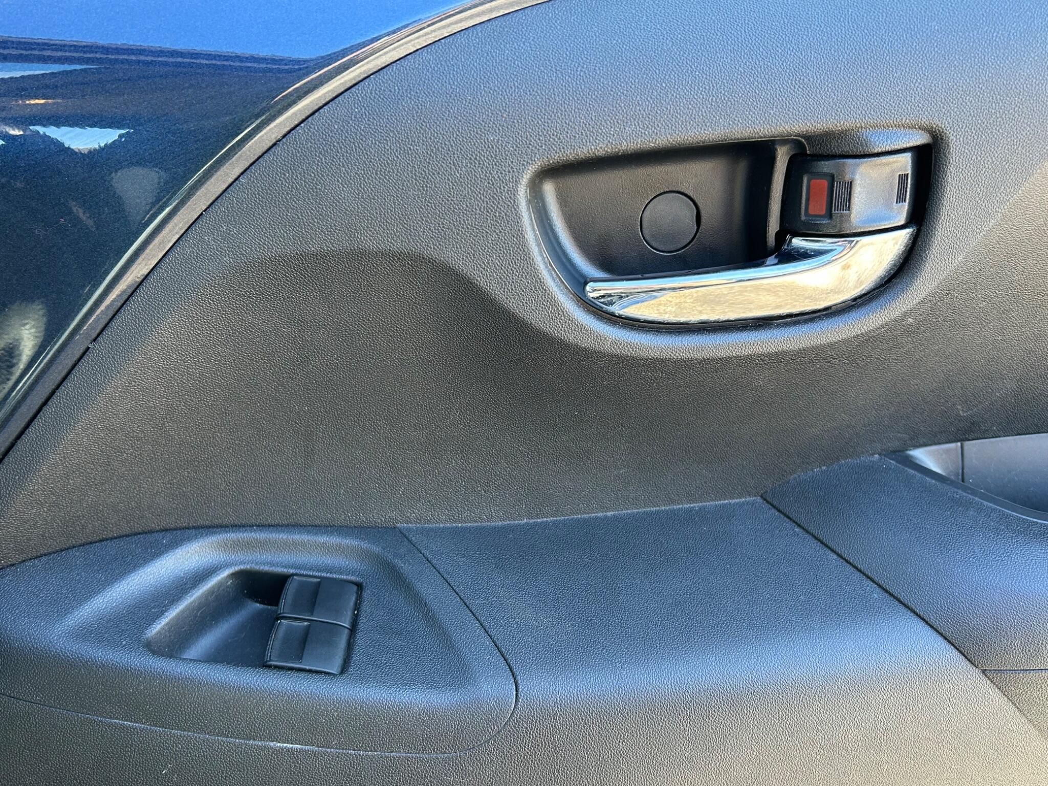 Peugeot 108 view 34