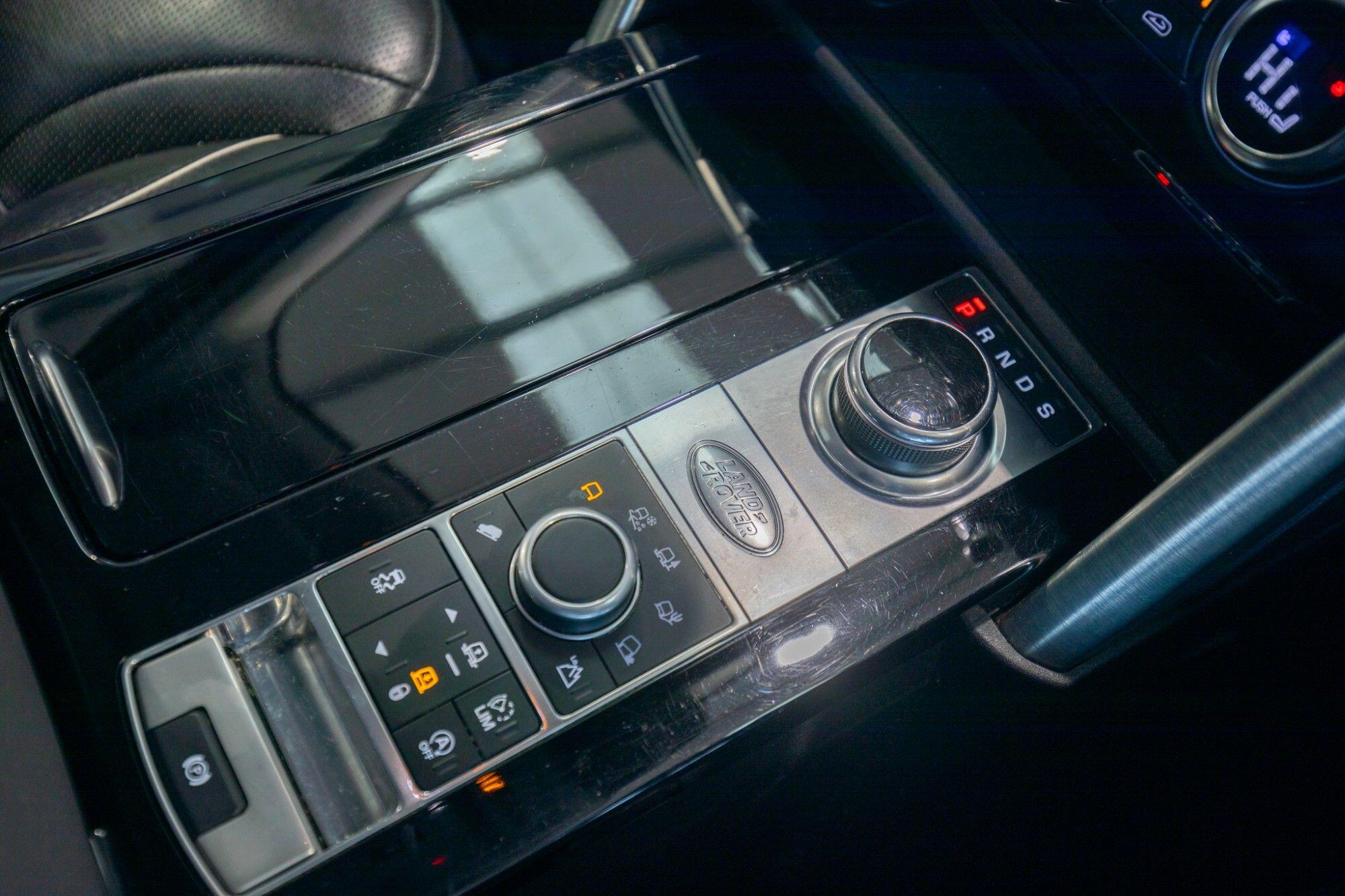 Land Rover Discovery view 26