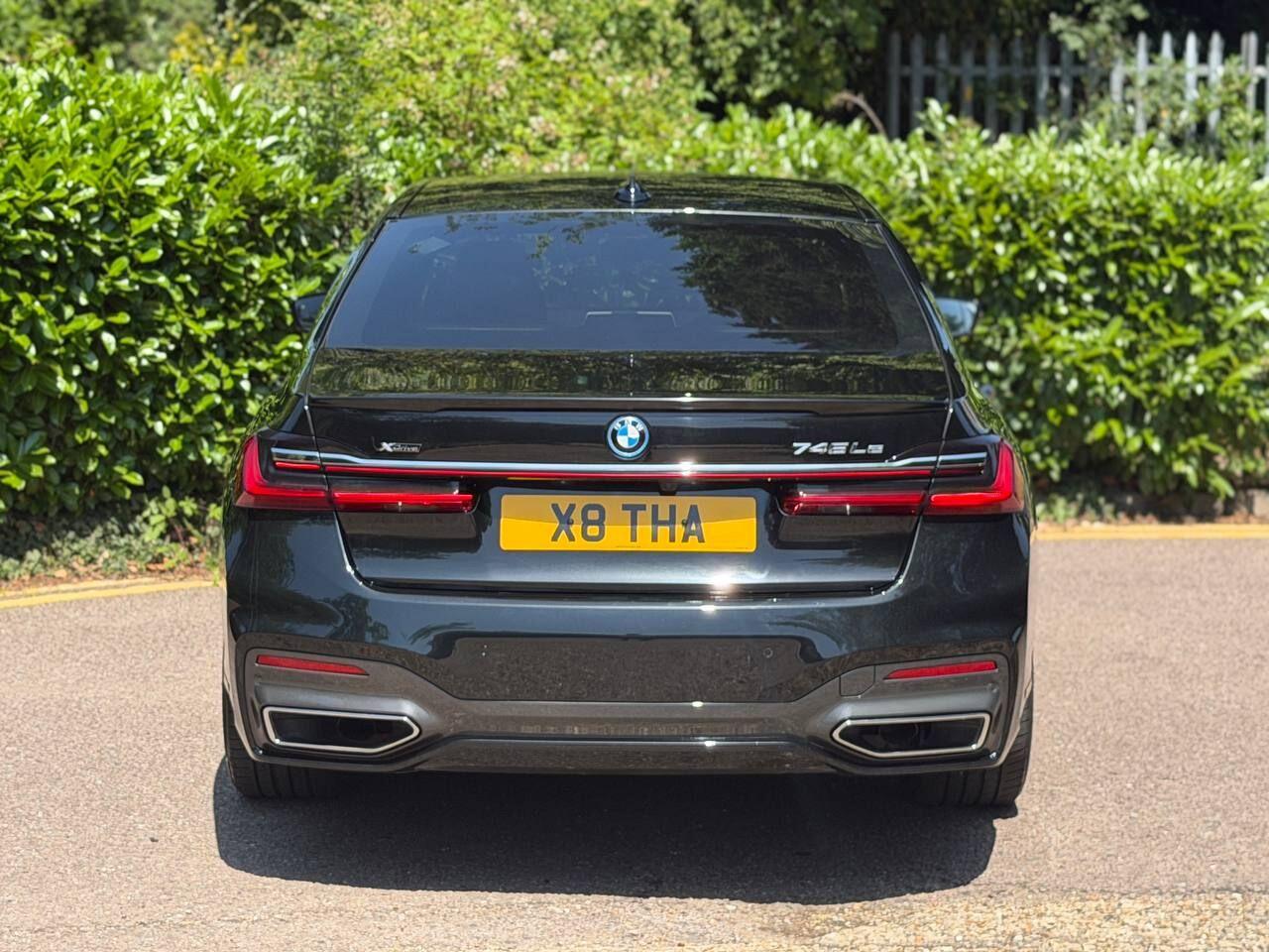 BMW 7 Series view 88