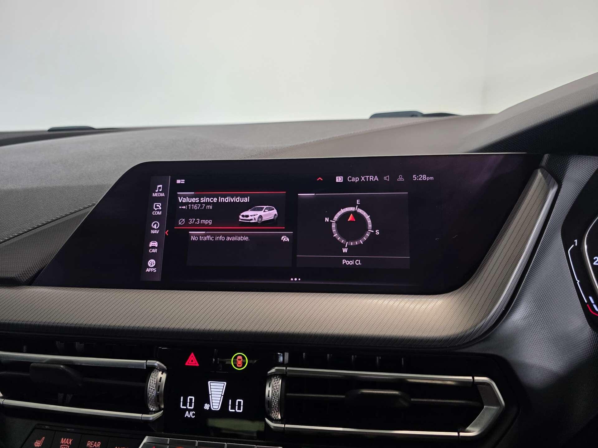 BMW 1 Series view 30