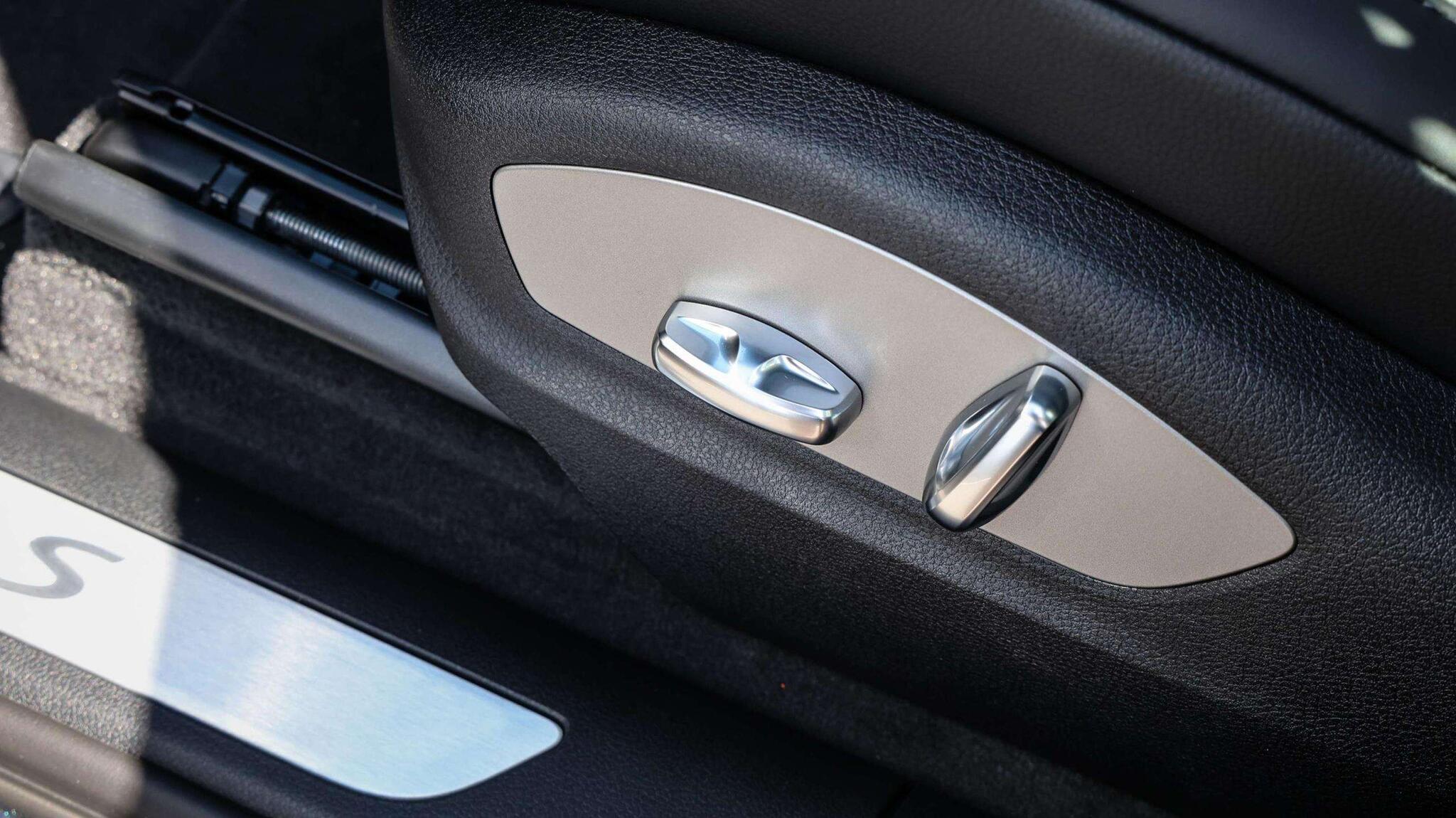 Porsche Macan view 22