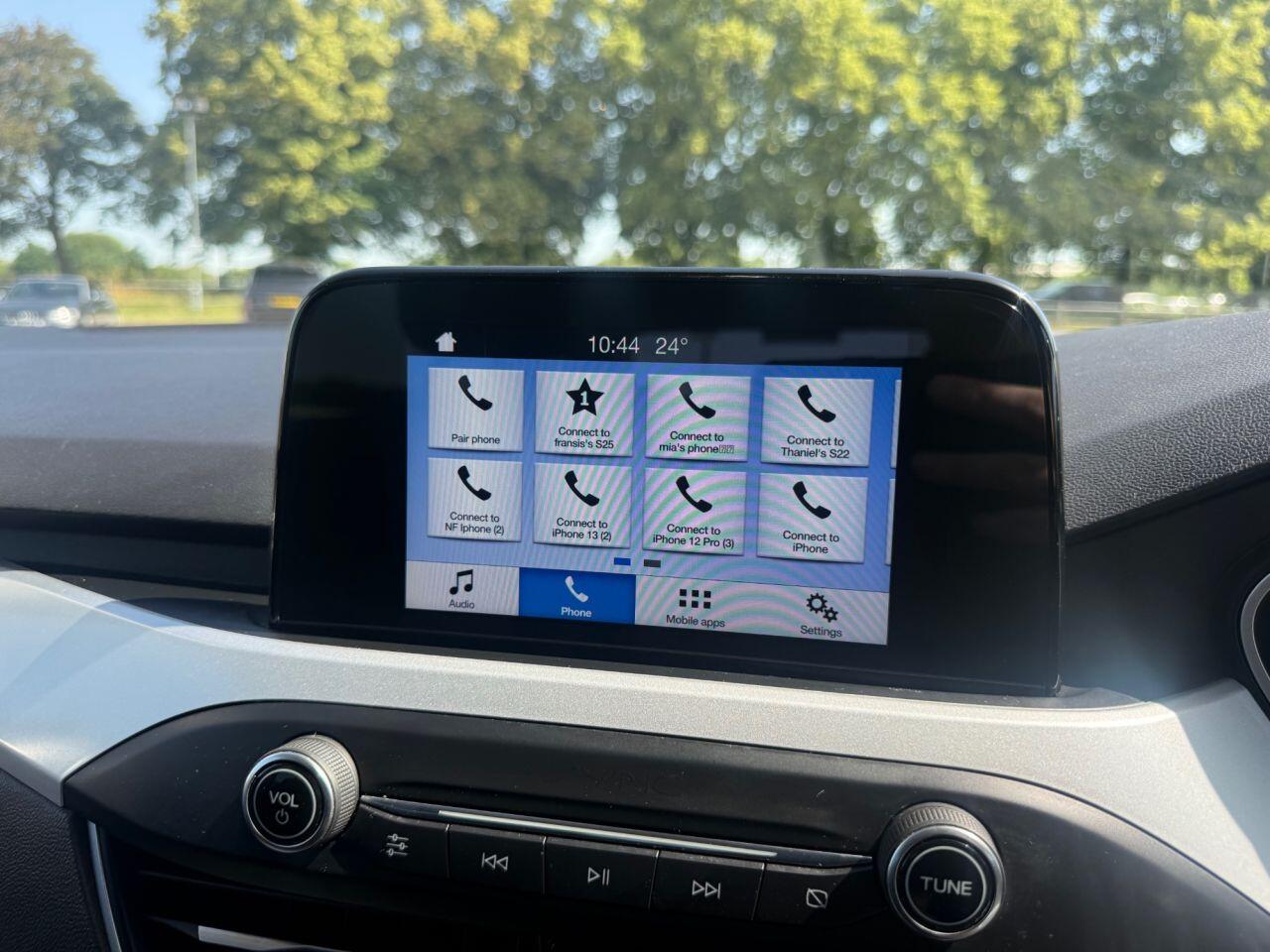 Ford Focus view 14