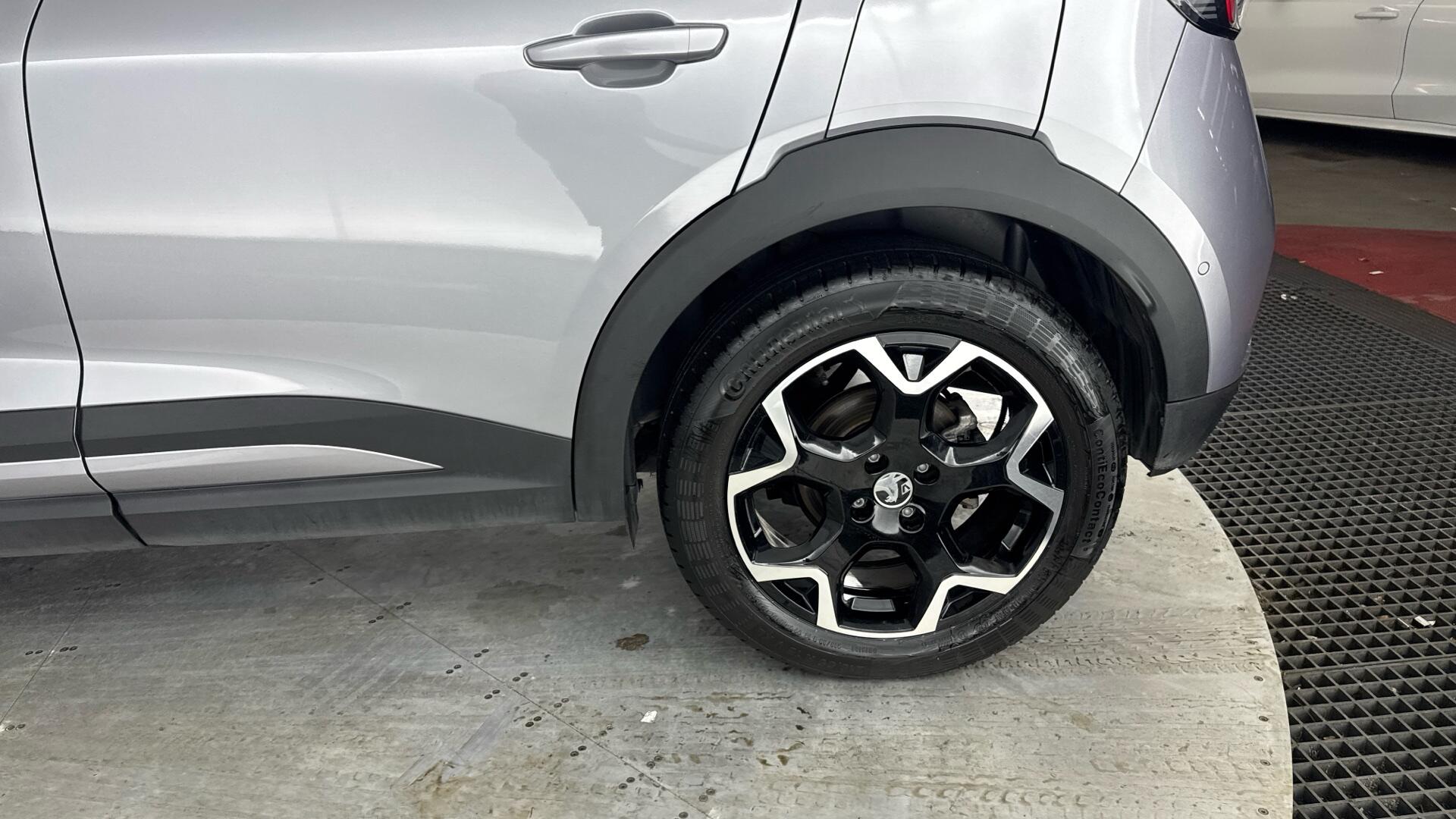 Vauxhall Mokka Electric view 22