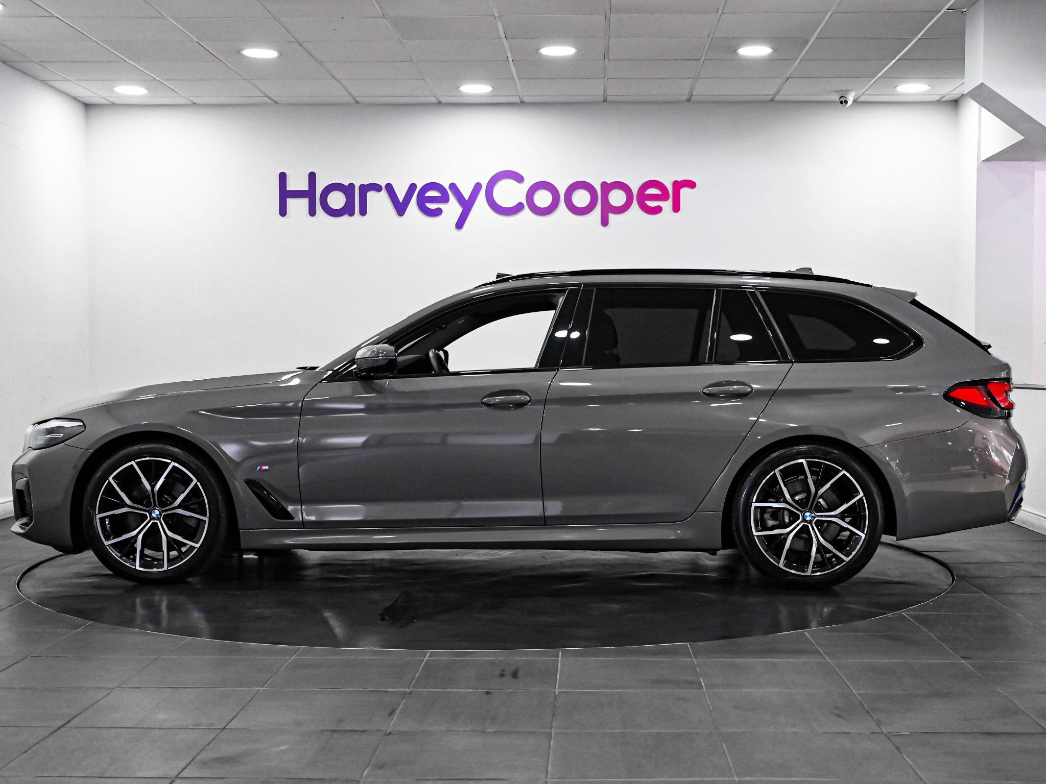 BMW 5 Series view 3