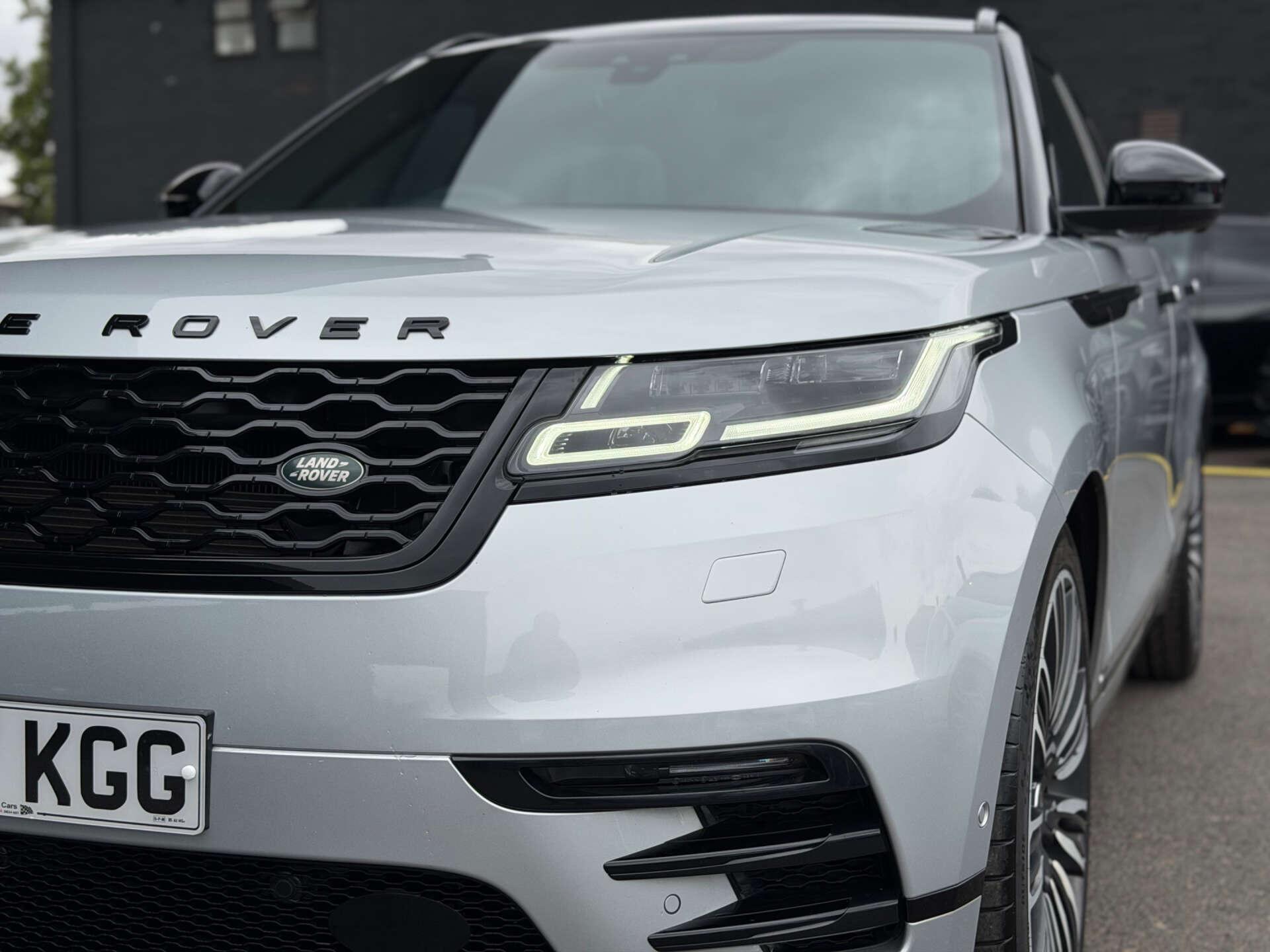 Land Rover Range Rover Velar view 32
