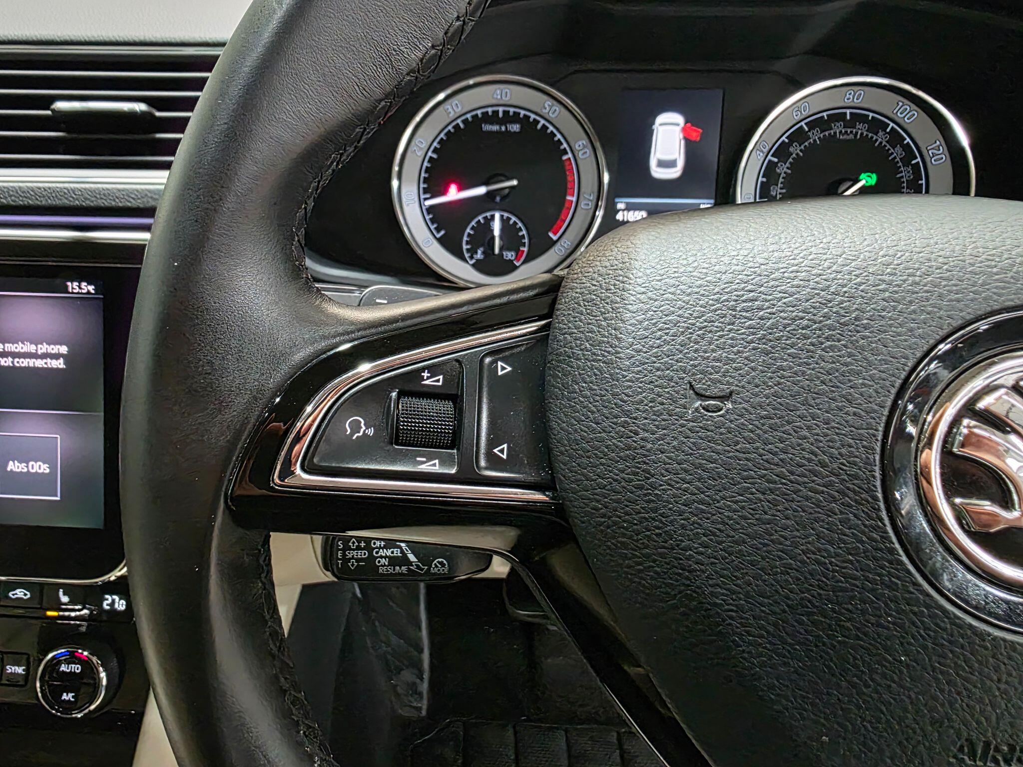 Skoda Superb view 18