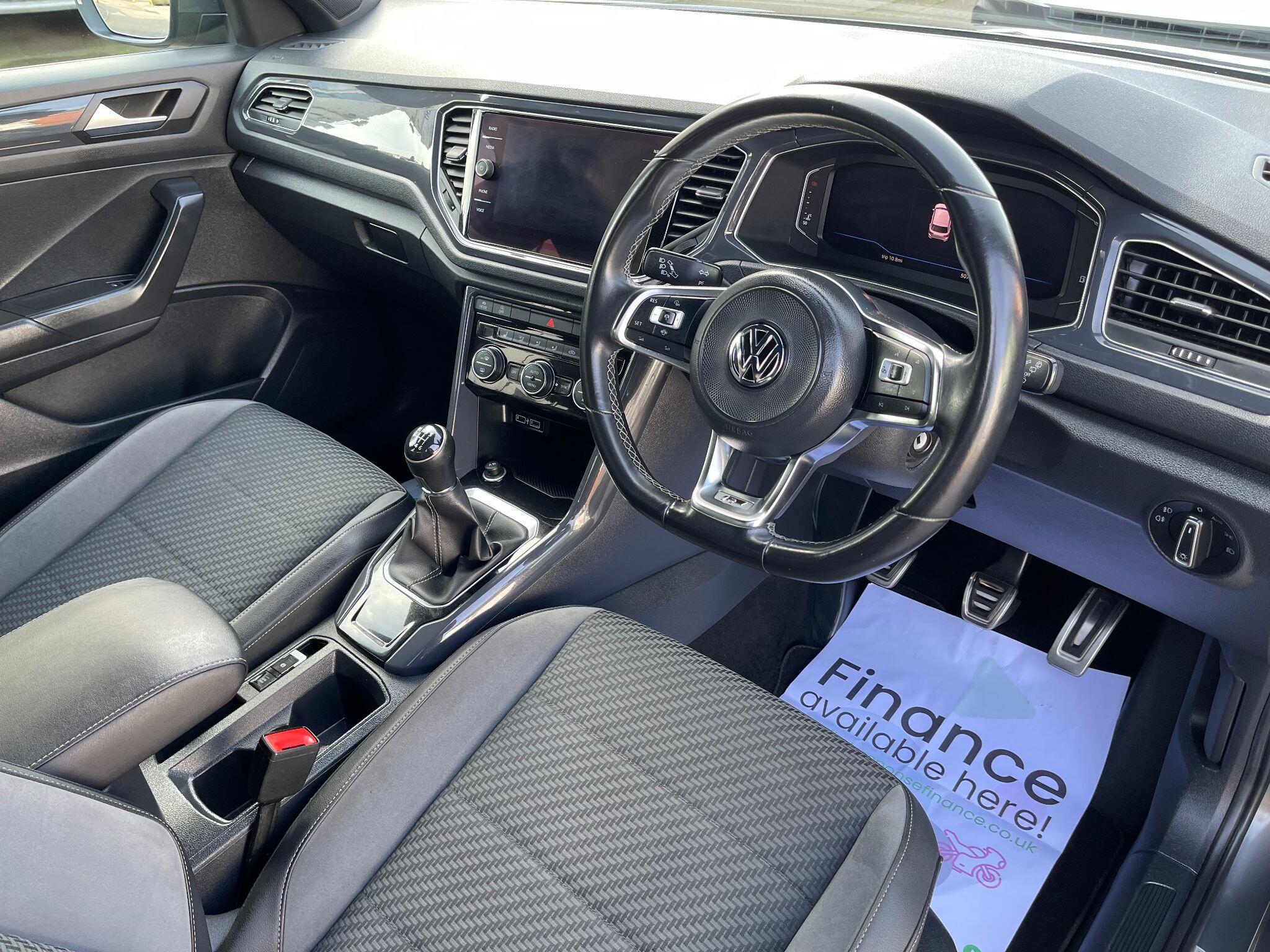 Volkswagen T-Roc view 28