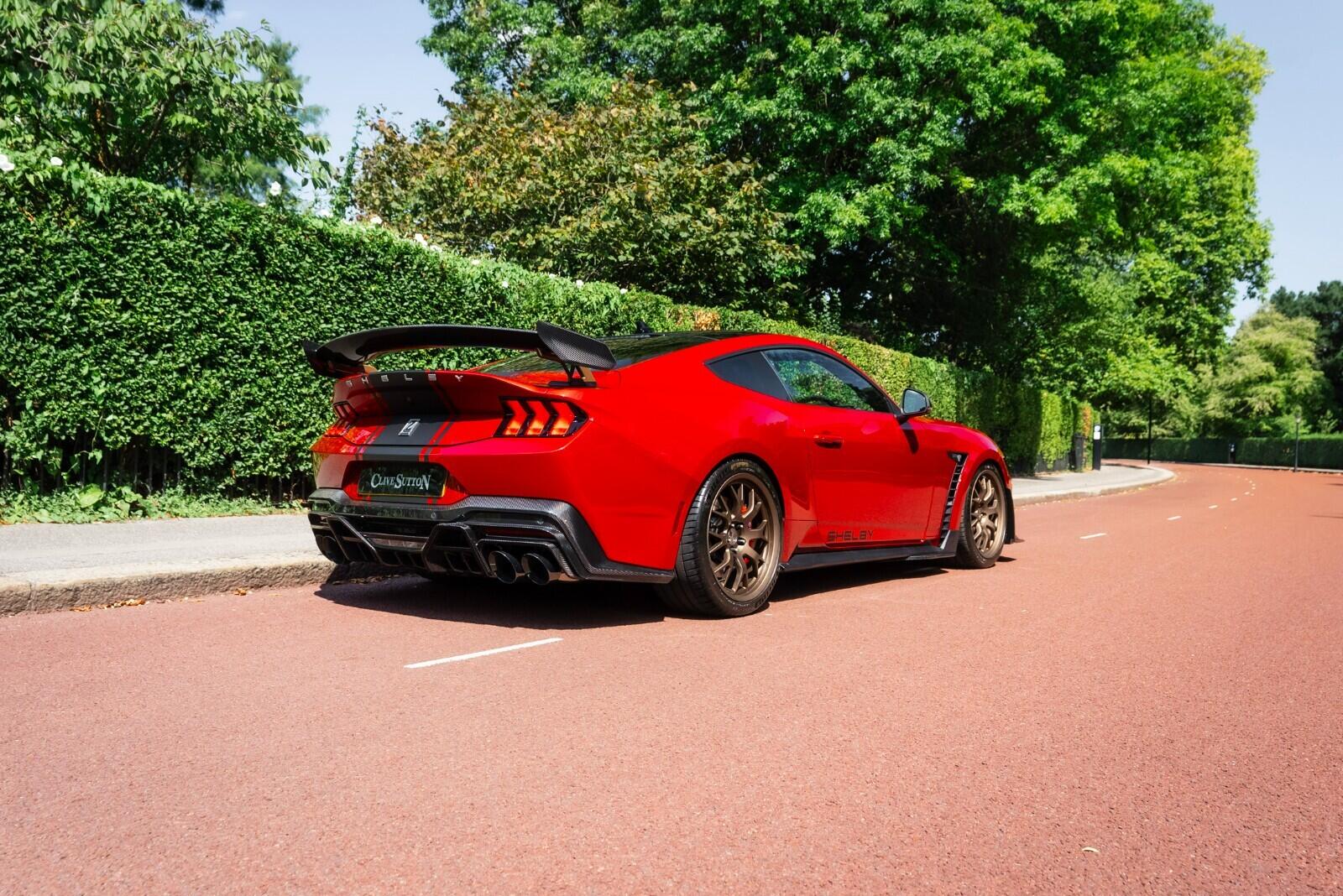 Ford Mustang view 4