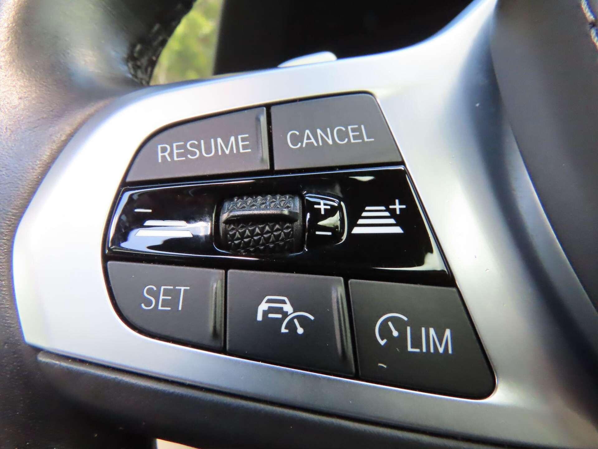 BMW X5 view 15