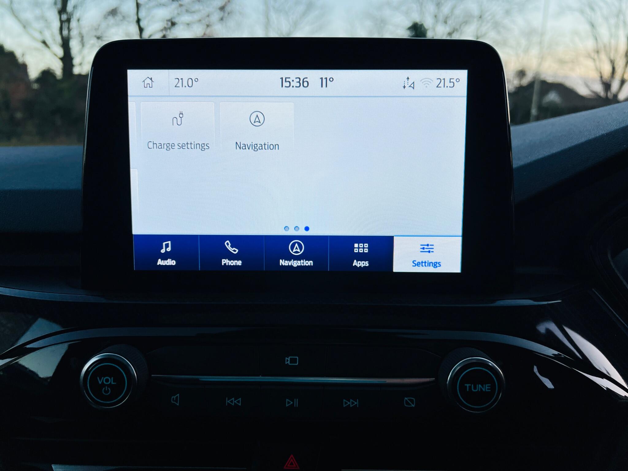 2023 Ford Kuga 2.5 EcoBoost Duratec 14.4kWh ST-Line X CVT Euro 6 (s/s) 5dr • 23,532 miles image 53