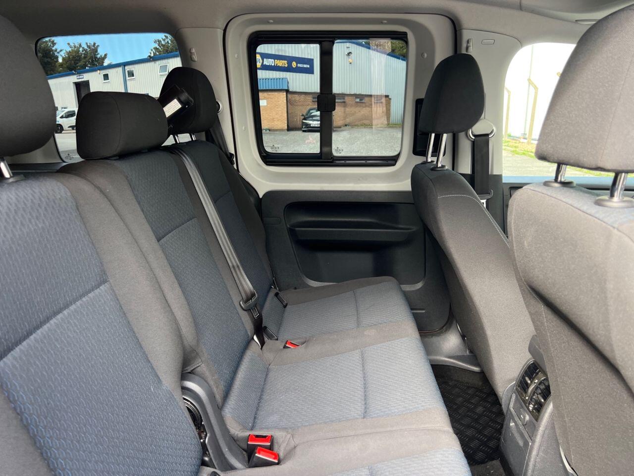 Volkswagen Caddy Life view 10