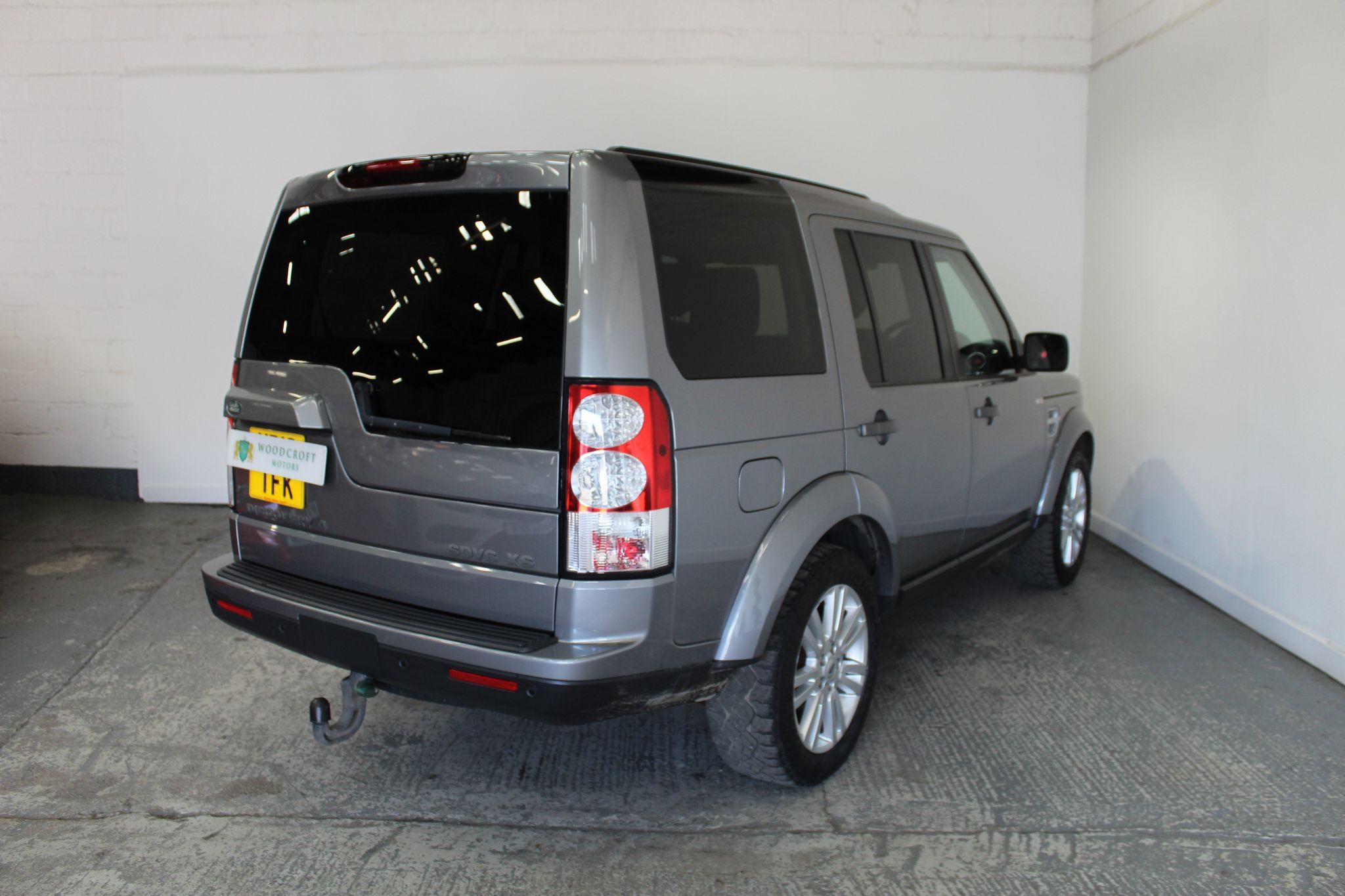 Land Rover Discovery view 8
