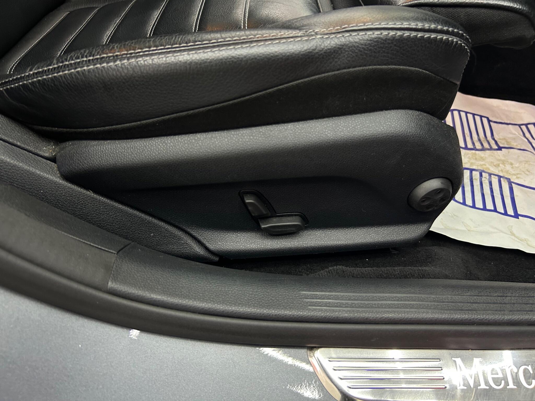 Mercedes-Benz C Class view 49