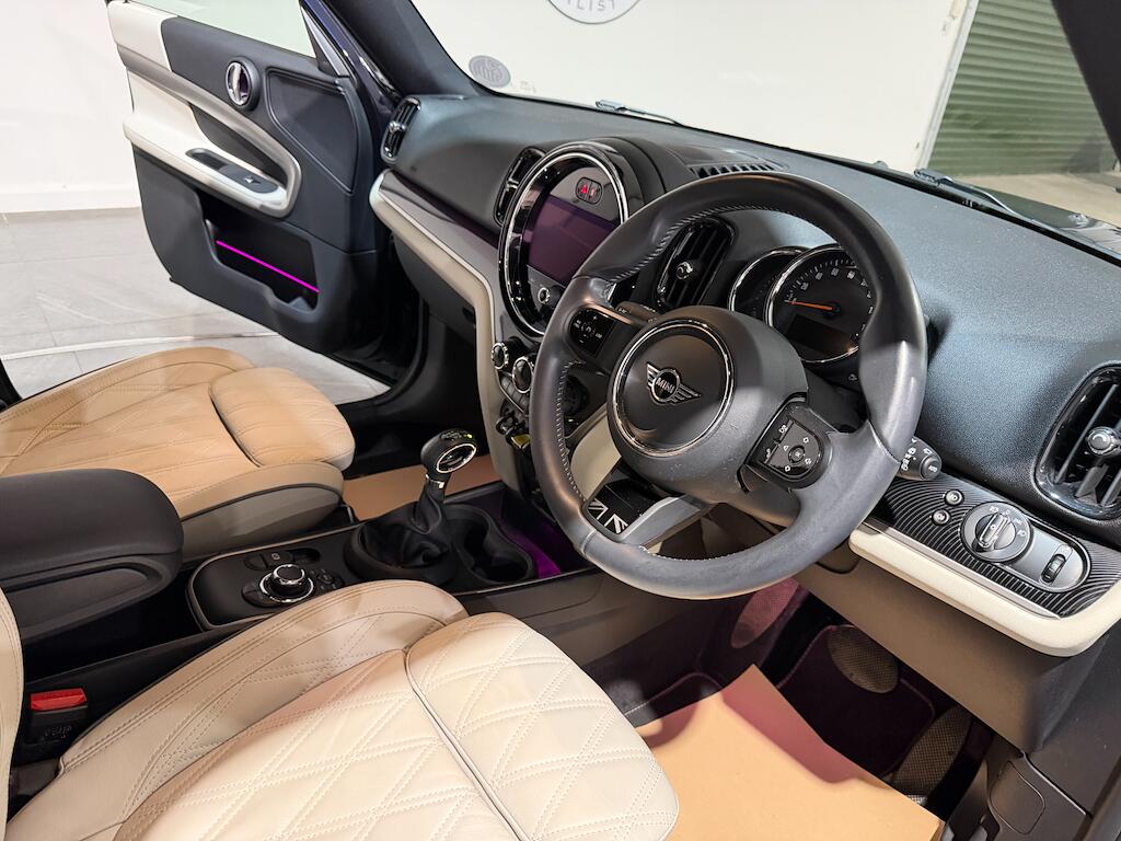 Mini Countryman view 7