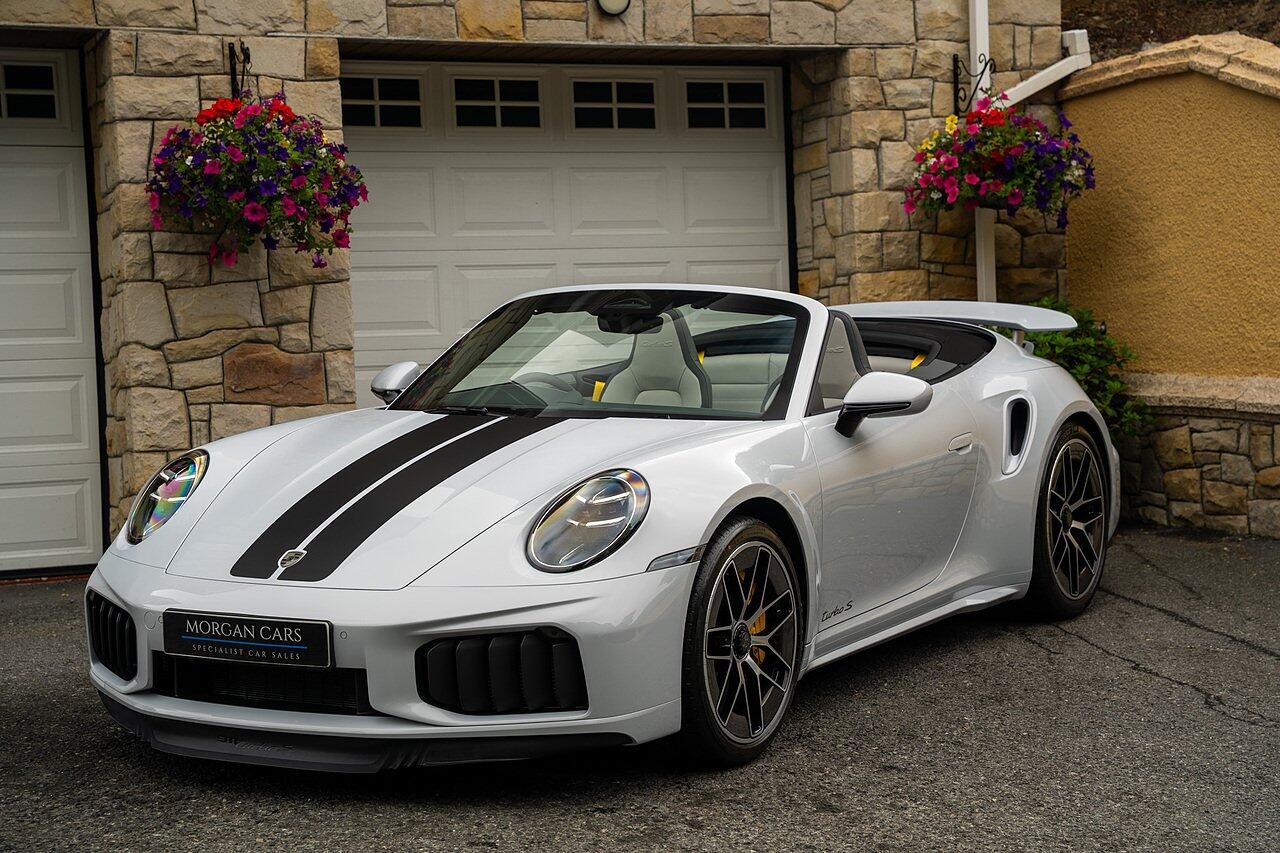 Porsche 911 view 43
