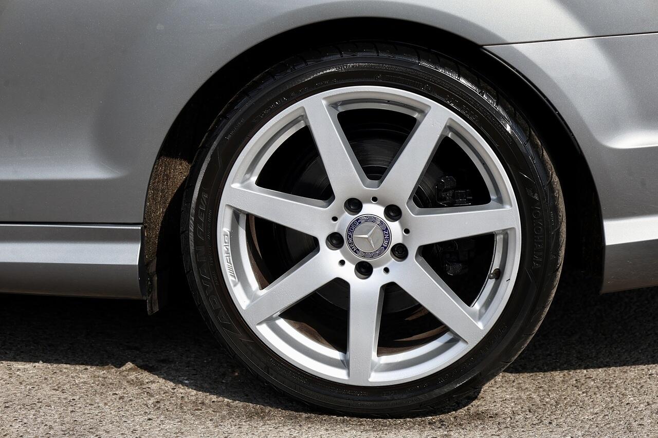 Mercedes-Benz C Class view 39