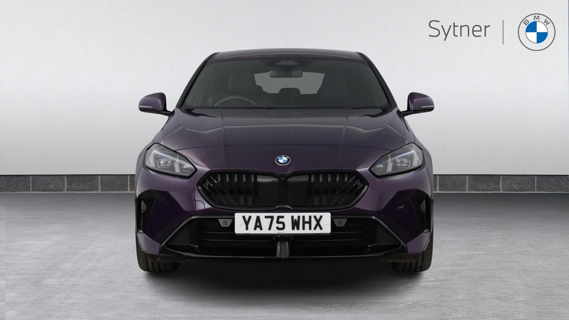 BMW 1 Series view 16