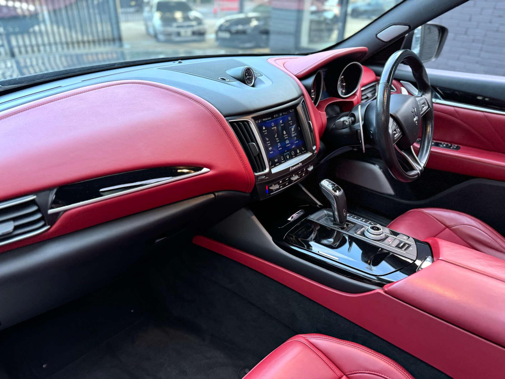 Maserati Gransport view 18