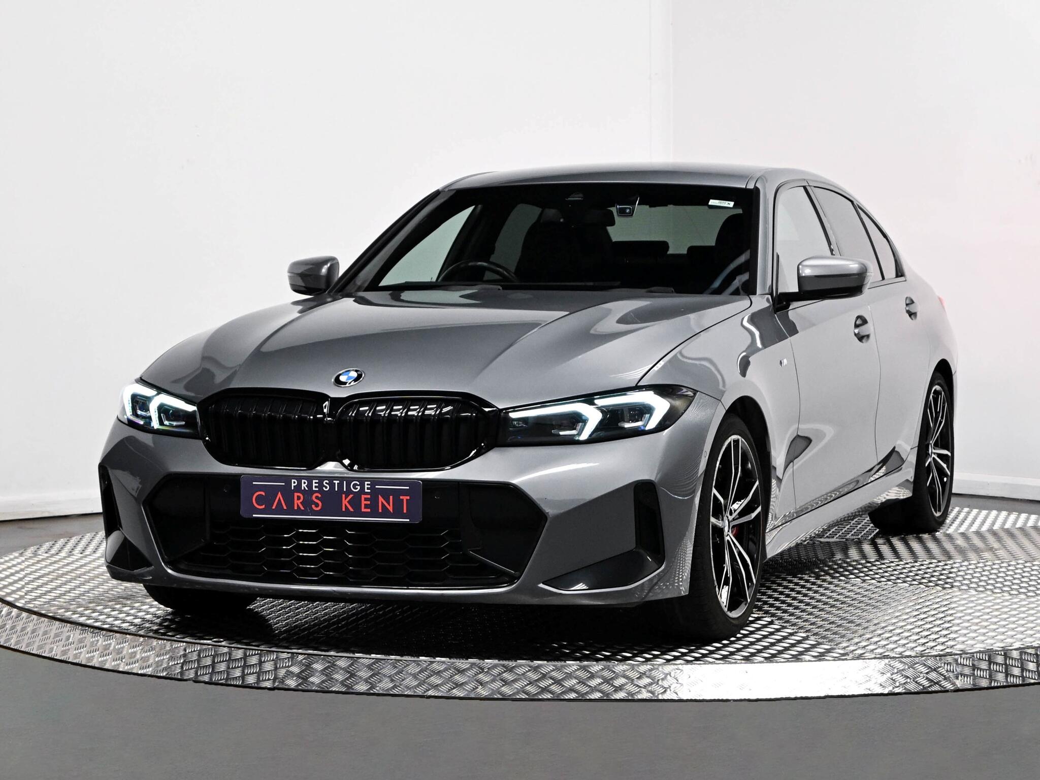 BMW 3 Series view 6