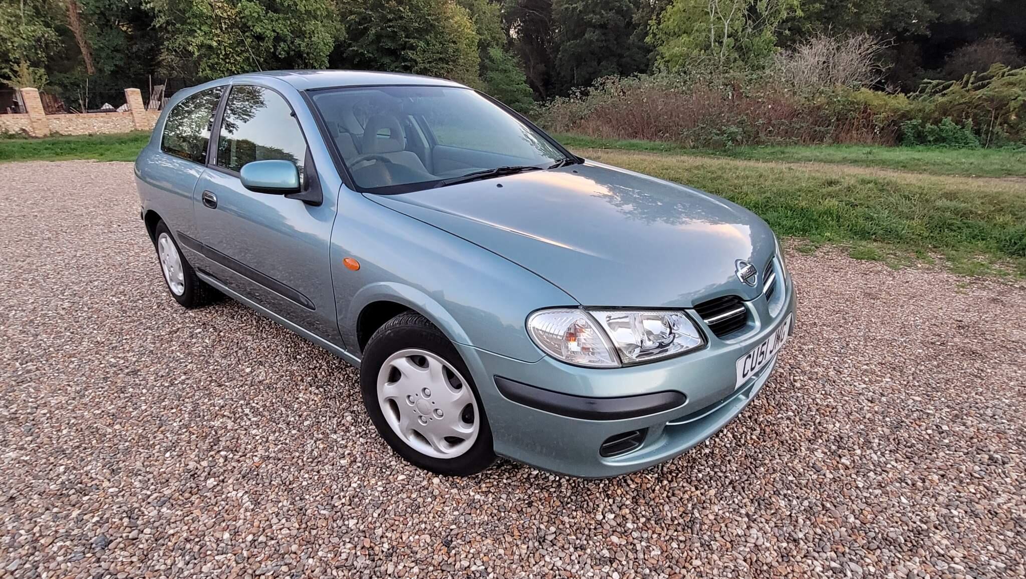 Nissan Almera