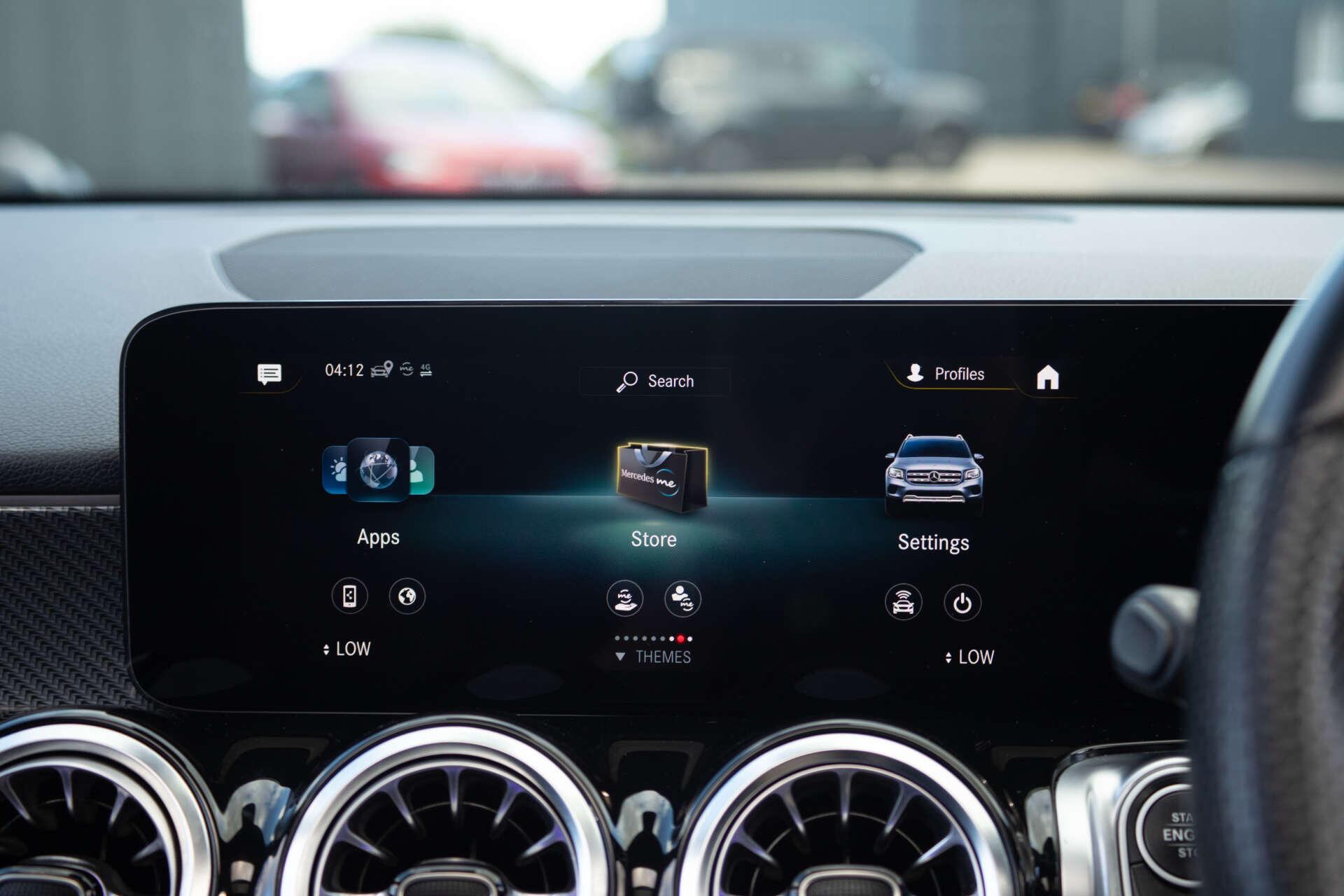 Mercedes-Benz GLB view 59
