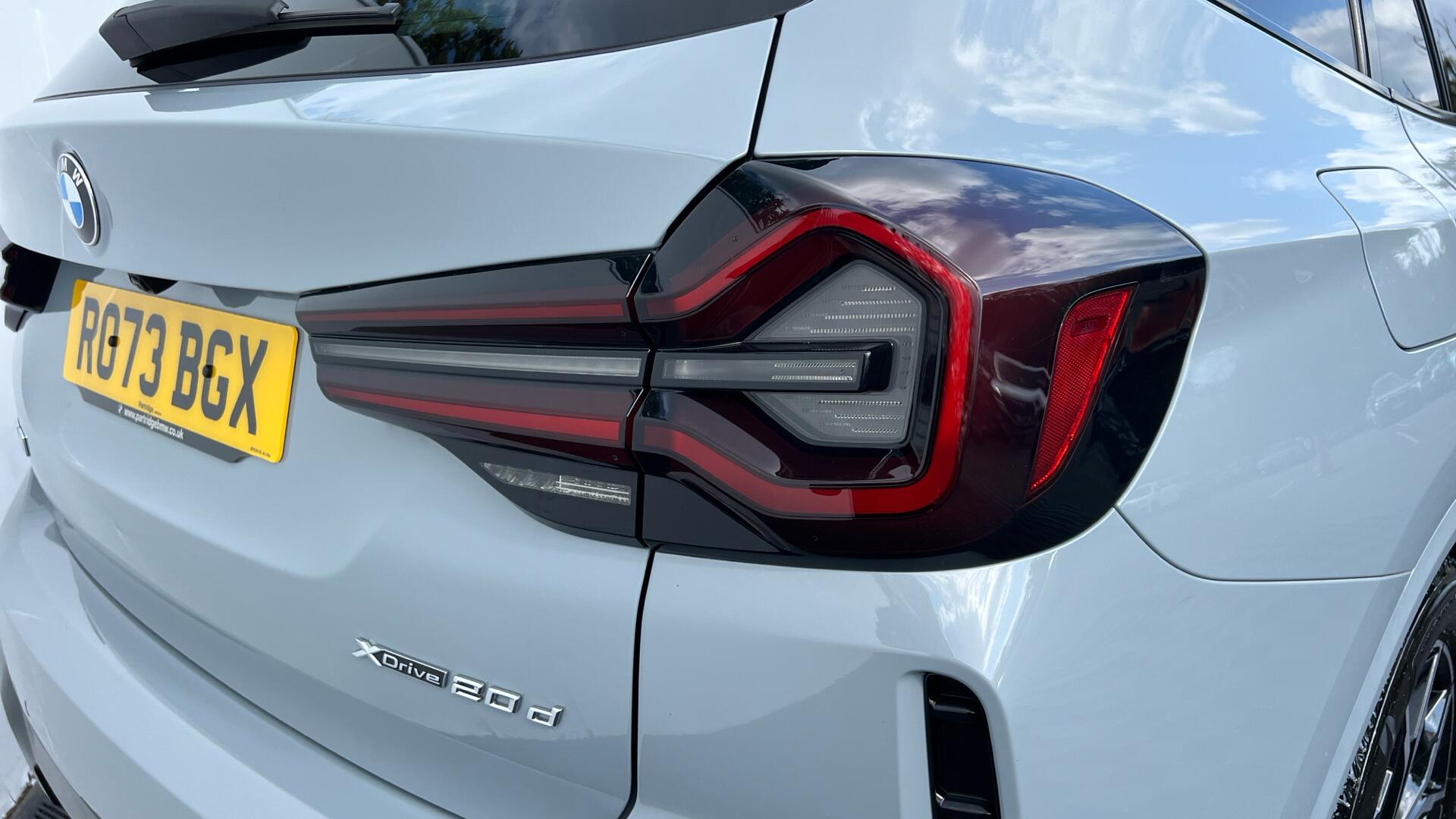 BMW X3 view 22